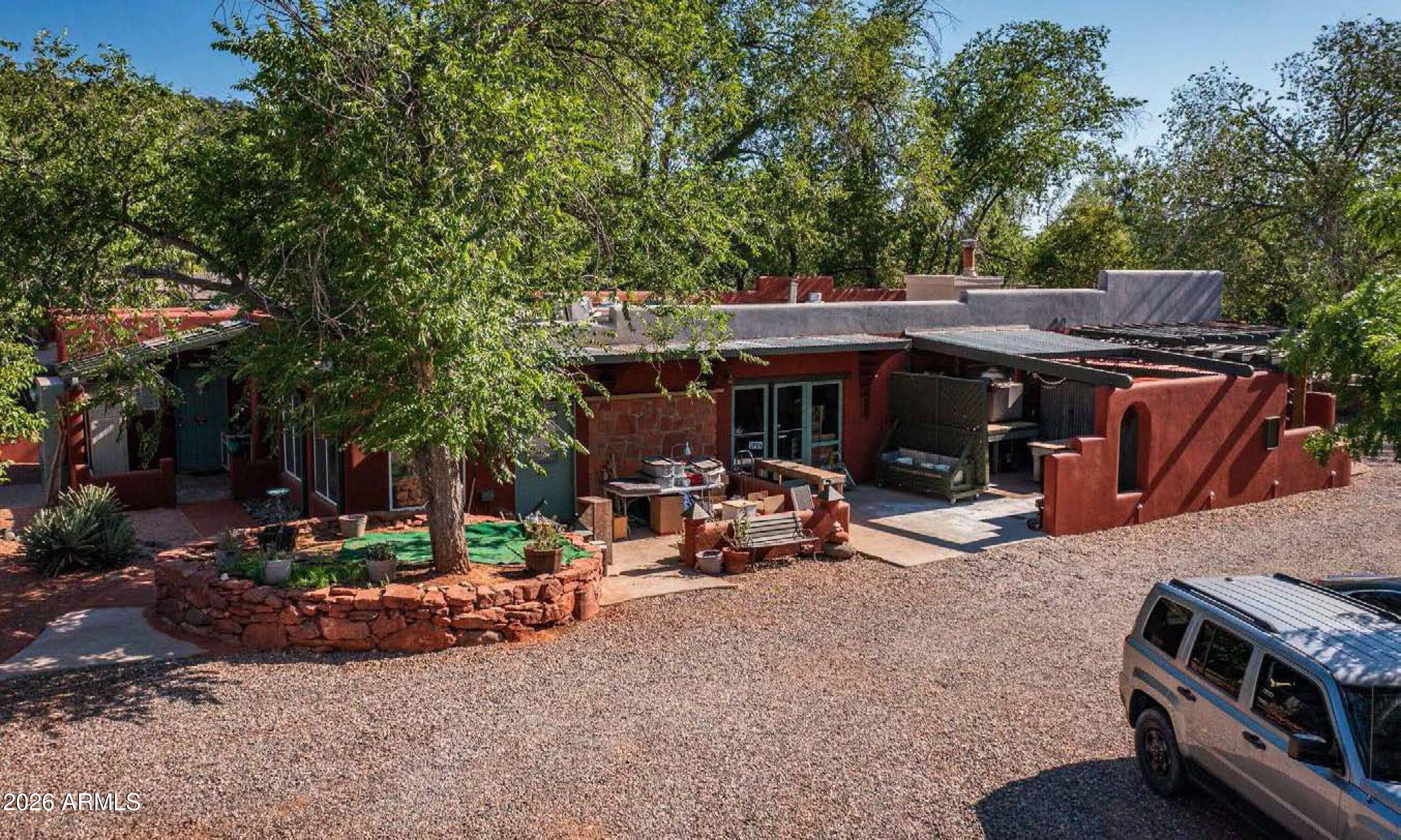 110 OAK CREEK Boulevard