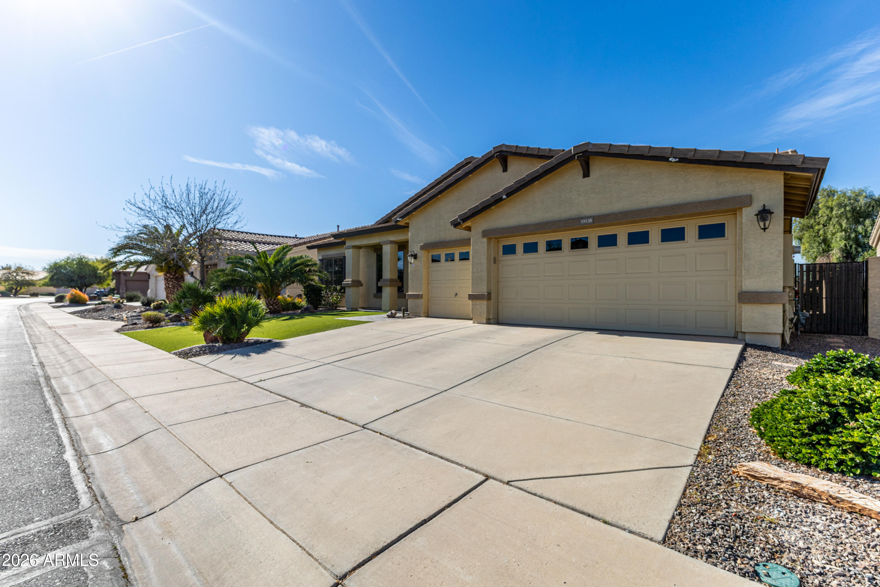 19138 N STONEGATE Road