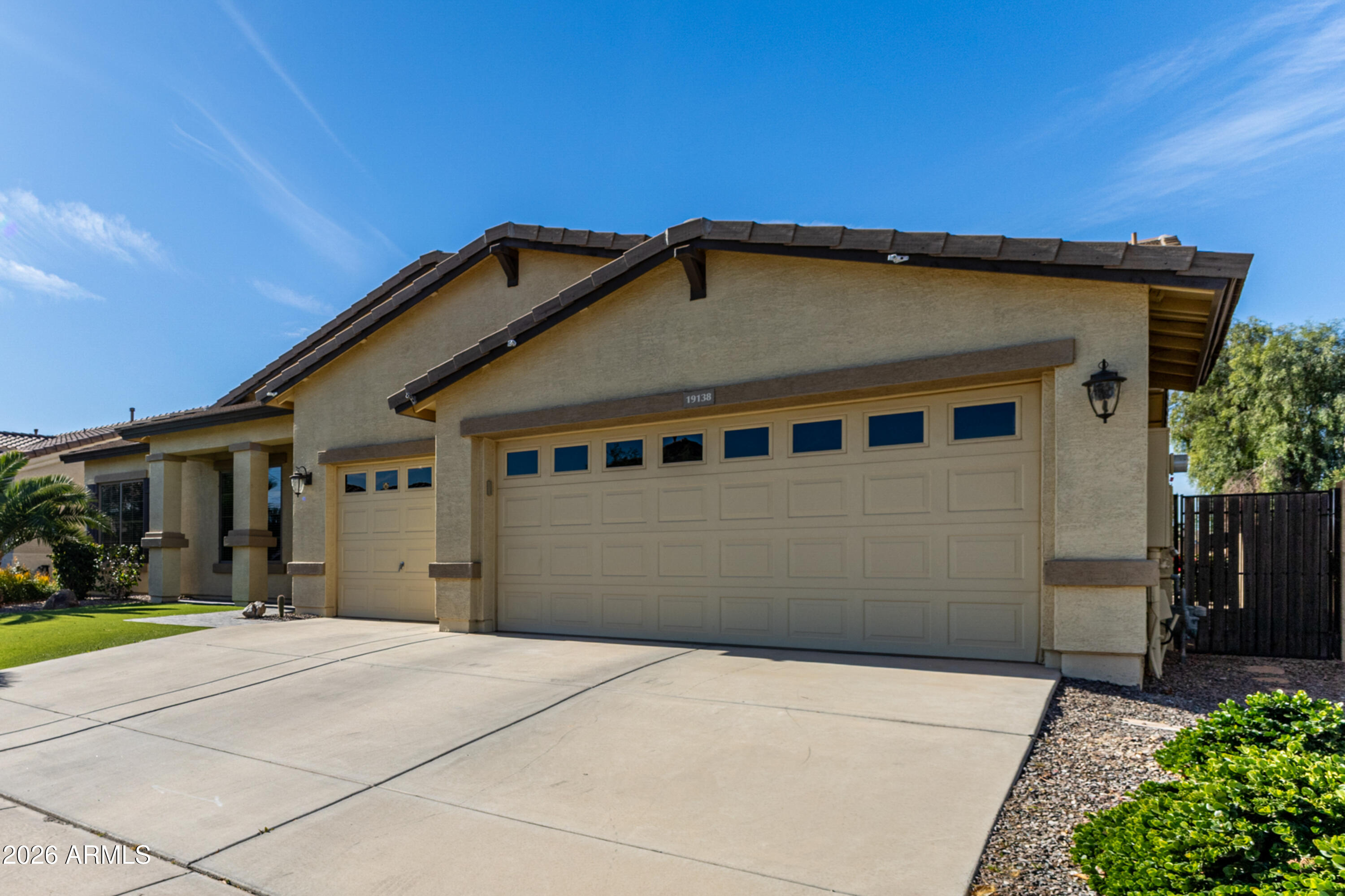 19138 N STONEGATE Road