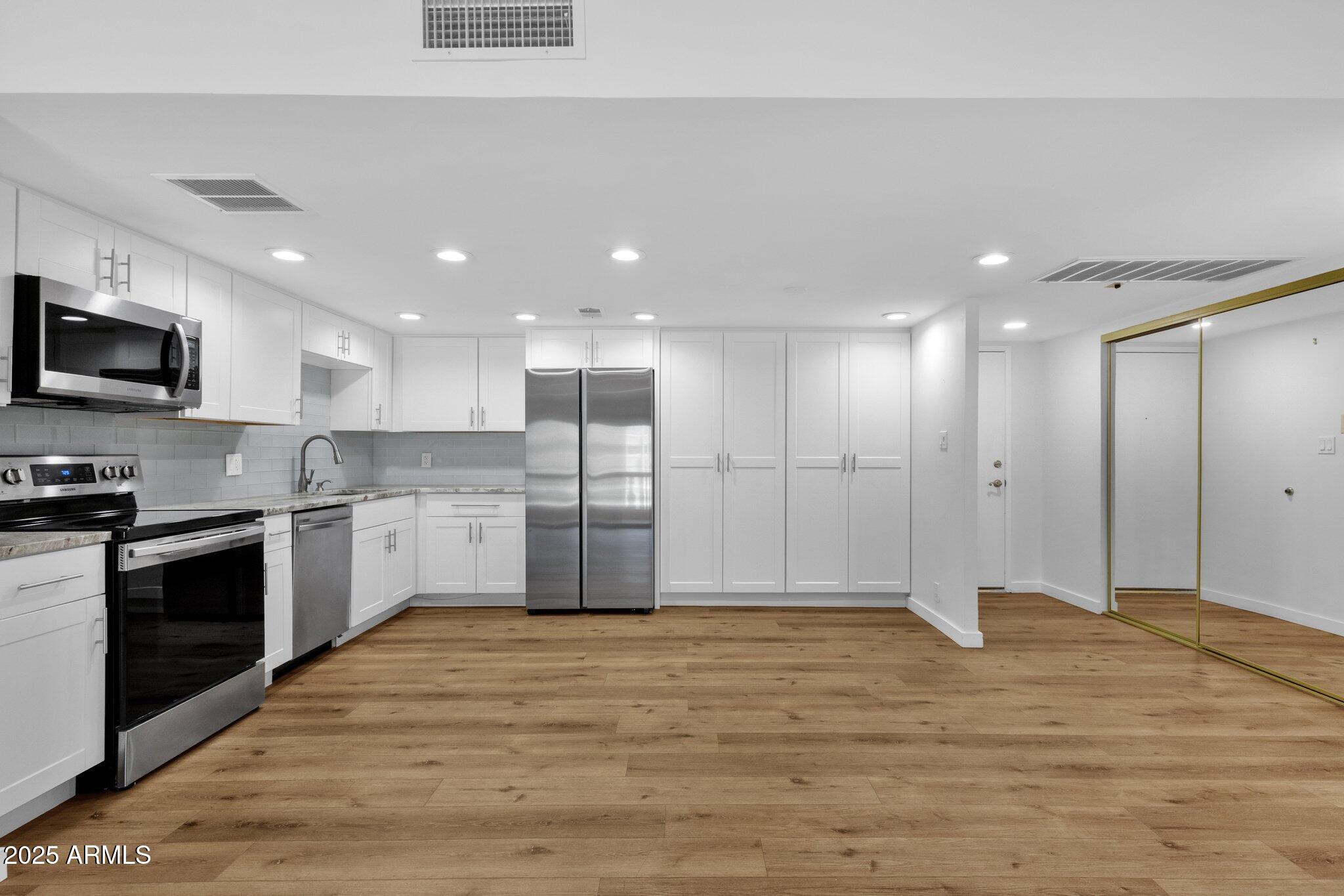 7920 E CAMELBACK Road 104