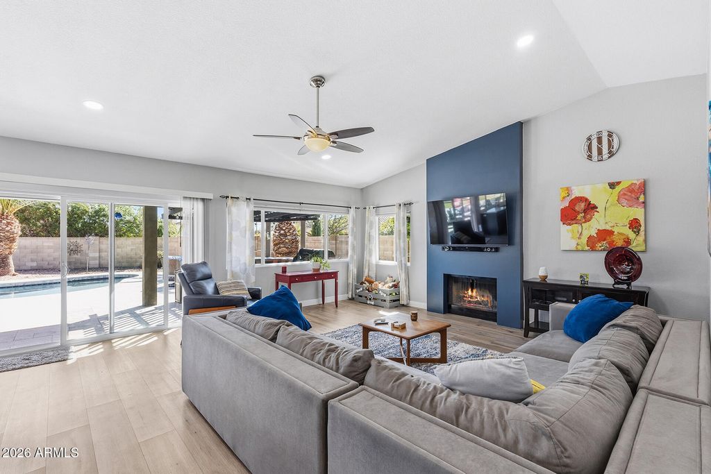 Photo of 7203 W Bloomfield Road, Peoria, AZ 85381 (MLS # 6996222)