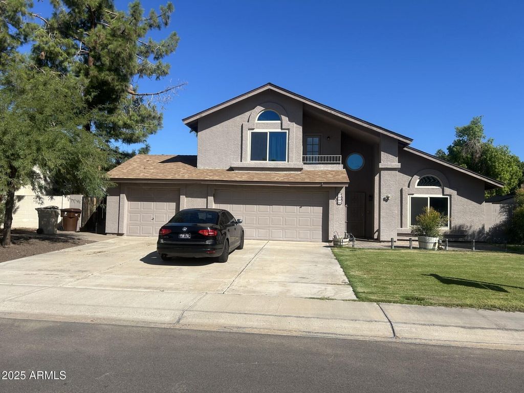 Photo of 7544 W Dreyfus Drive, Peoria, AZ 85381 (MLS # 6926219)