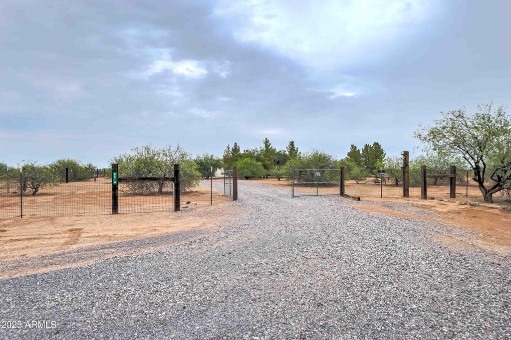 Photo of 8516 W Copper Kettle Drive, Arizona City, AZ 85123 (MLS # 6901296)