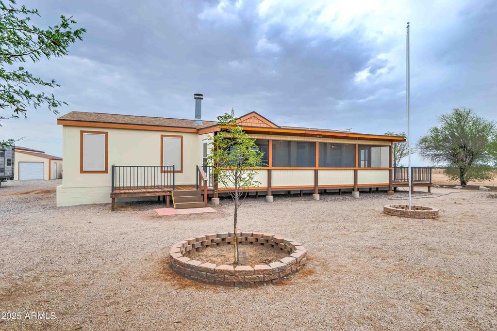 Photo of 8516 W Copper Kettle Drive, Arizona City, AZ 85123 (MLS # 6901296)