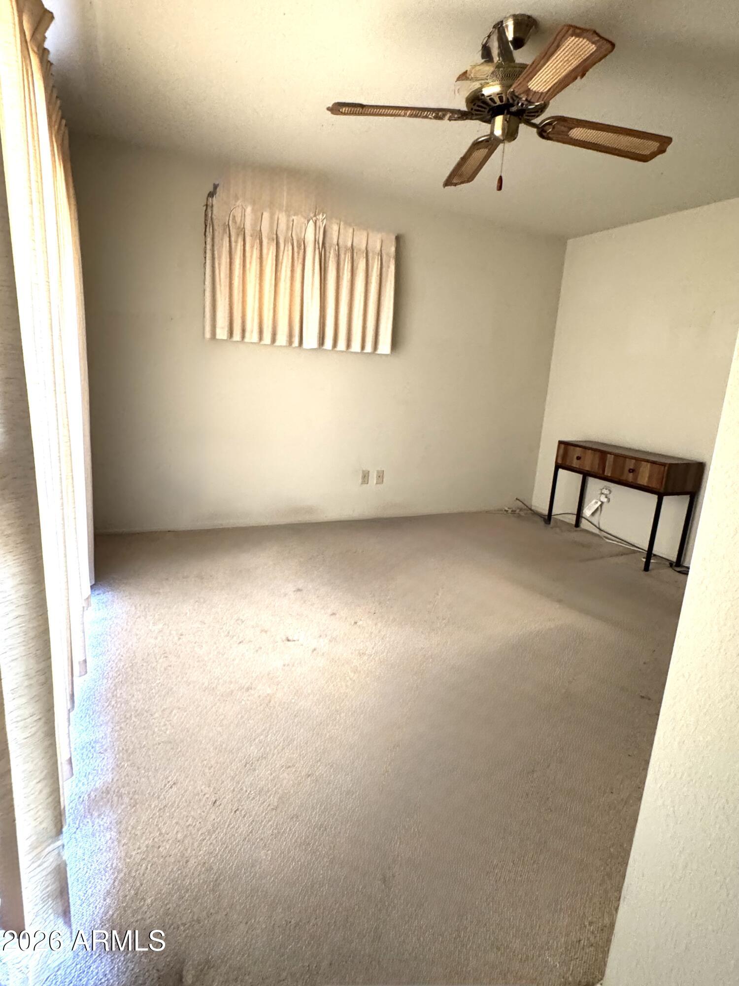 879 E LANCASTER Circle