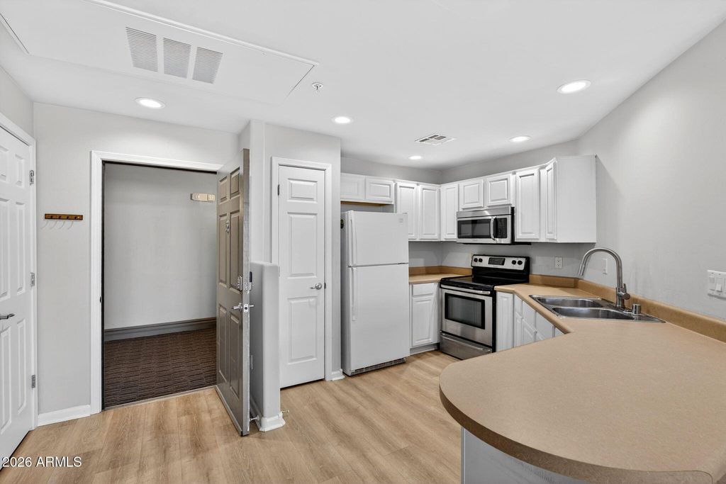 Photo of 14000 N 94th Street #3189, Scottsdale, AZ 85260 (MLS # 7017637)