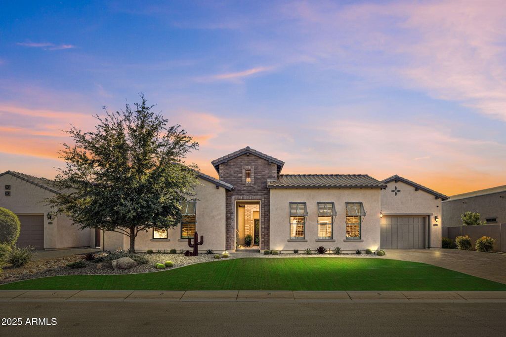 Photo of 2521 E Turnberry Drive, Gilbert, AZ 85298 (MLS # 6960445)