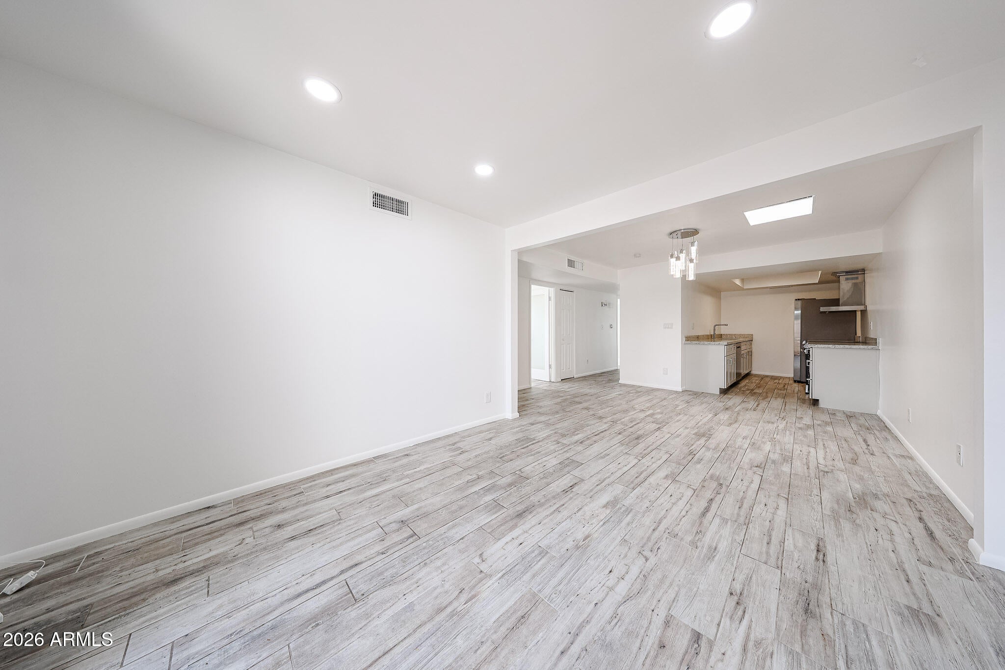 2501 N 22ND Drive