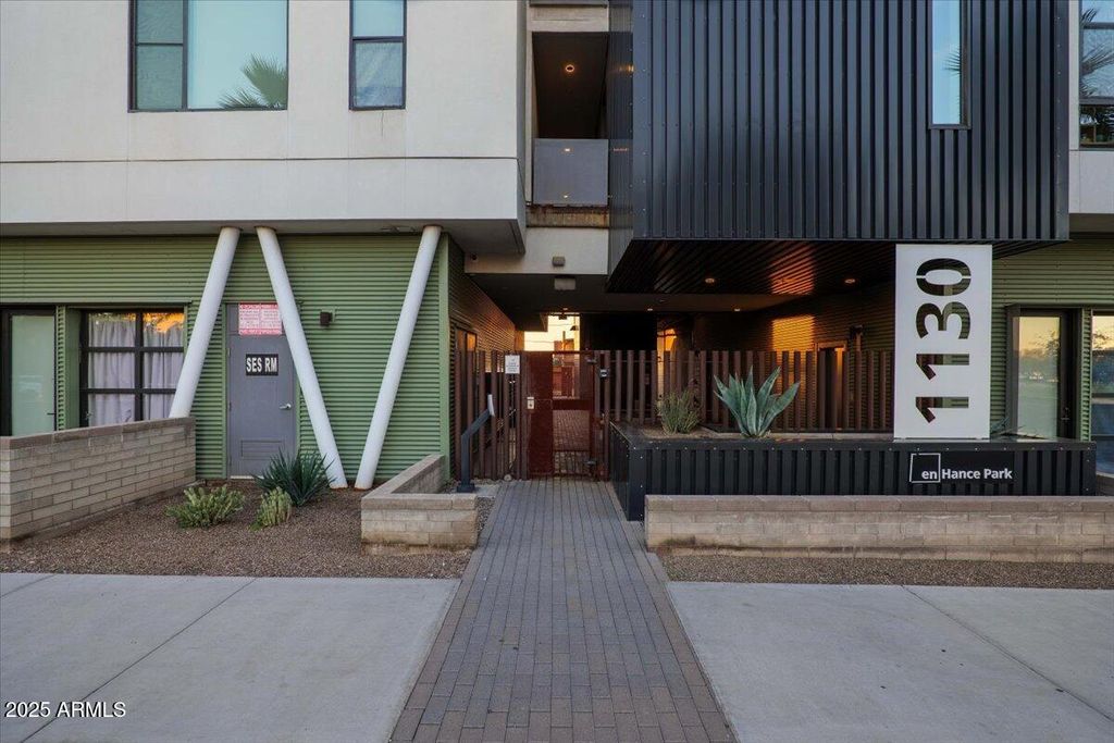 Photo of 1130 N 2nd Street #210, Phoenix, AZ 85004 (MLS # 6955901)