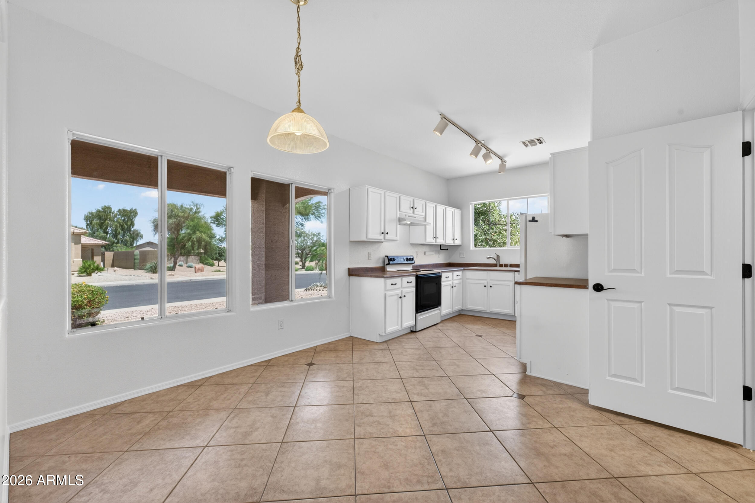 13660 W OCOTILLO Lane