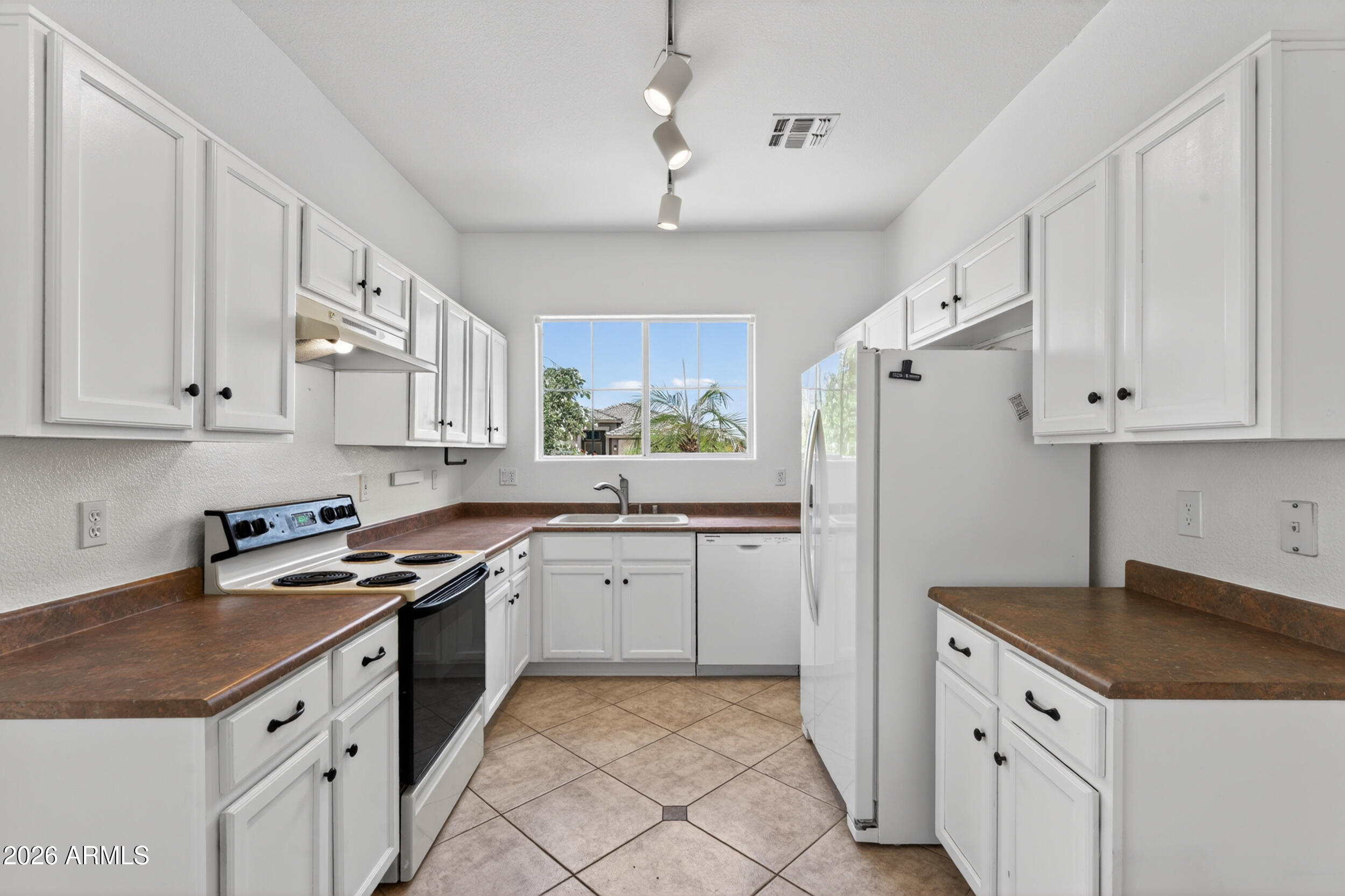 13660 W OCOTILLO Lane