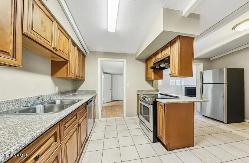449 S Stewart --