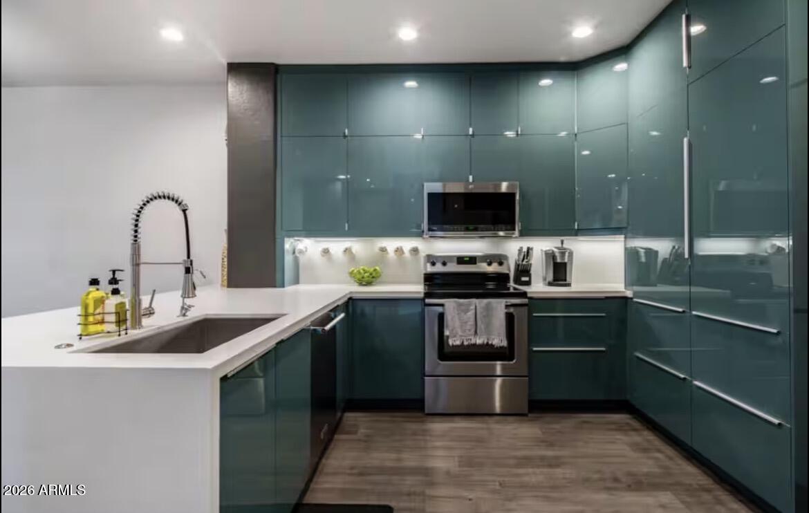 7021 E EARLL Drive 117