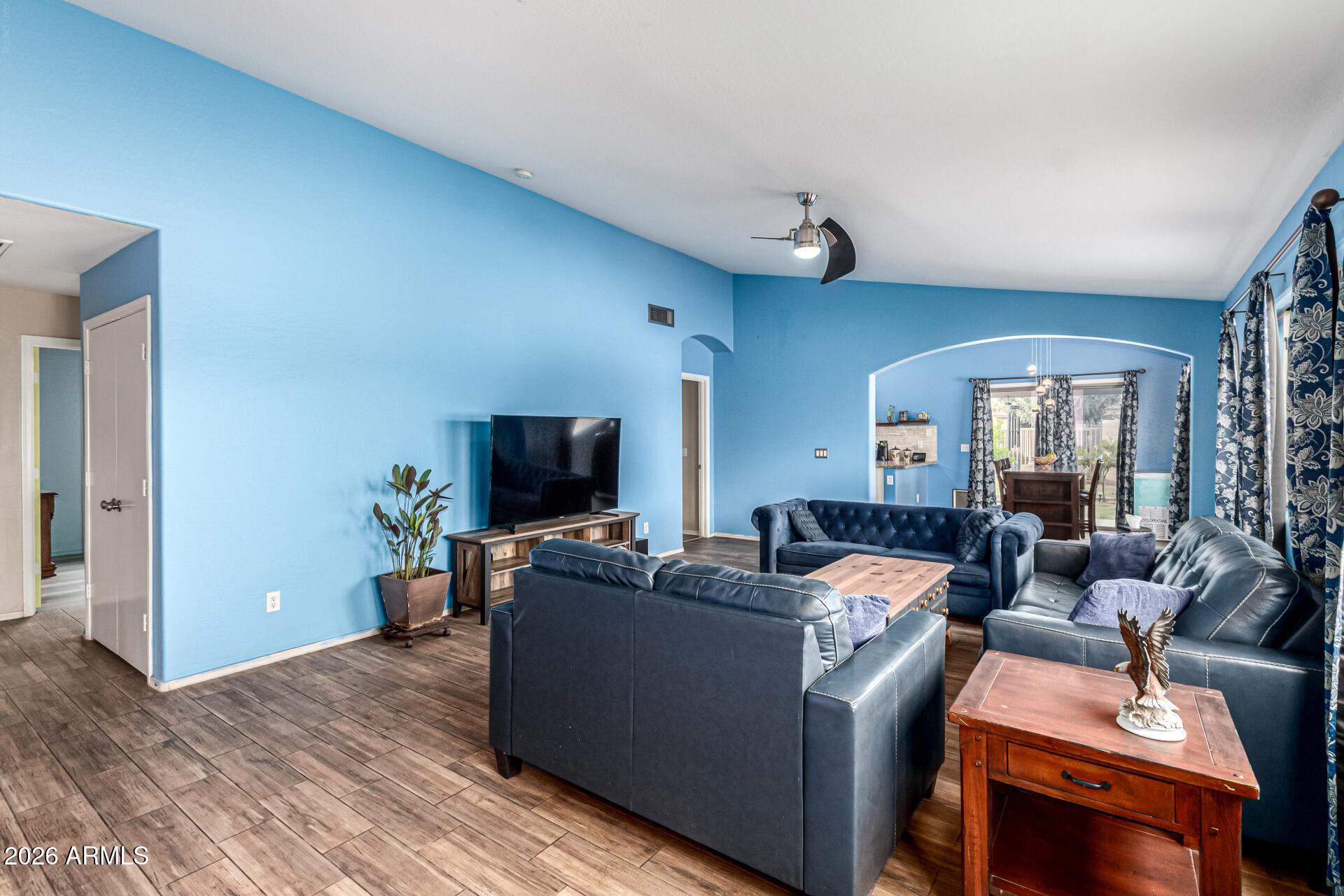 25666 W ST CHARLES Court