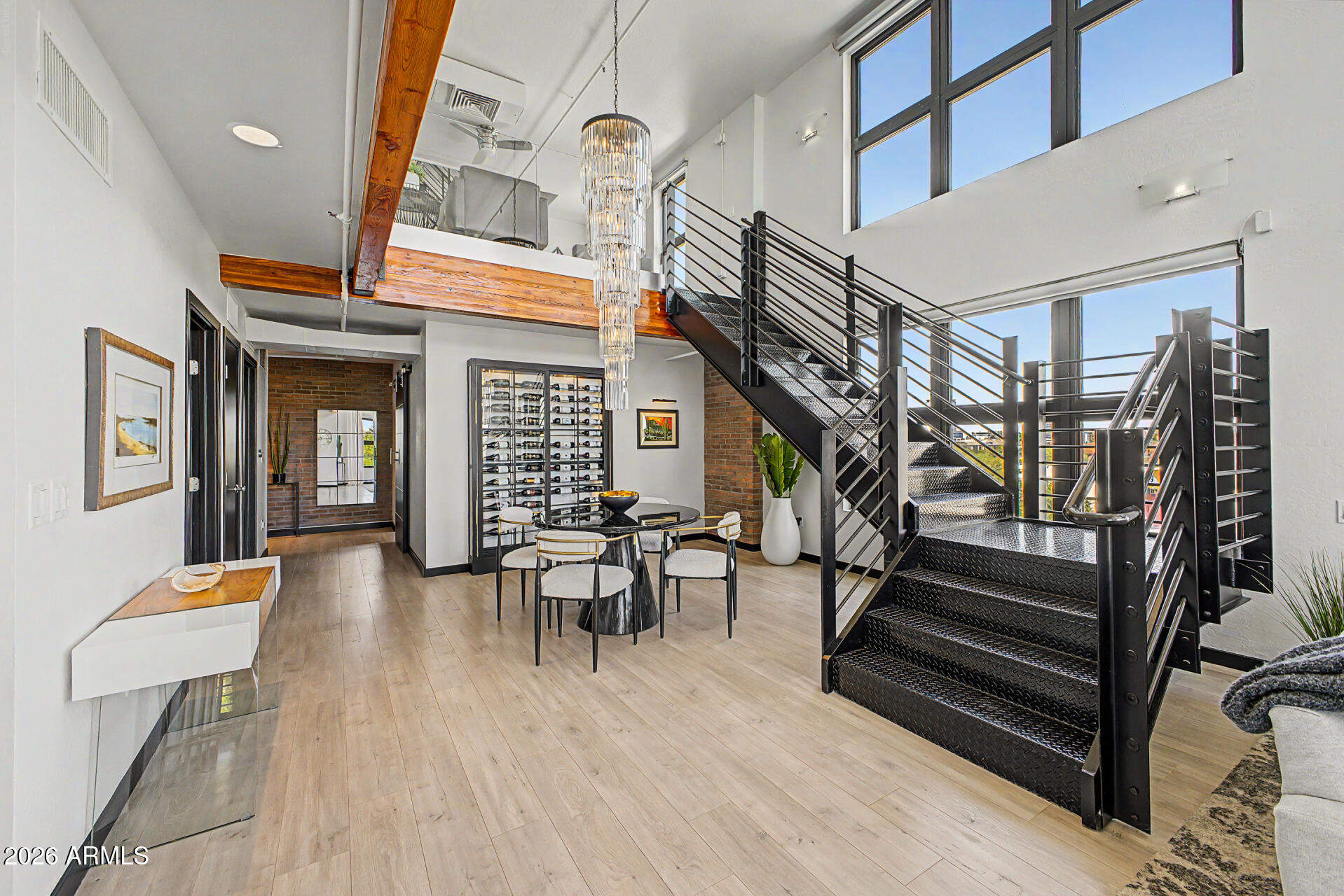 914 E OSBORN Road 415