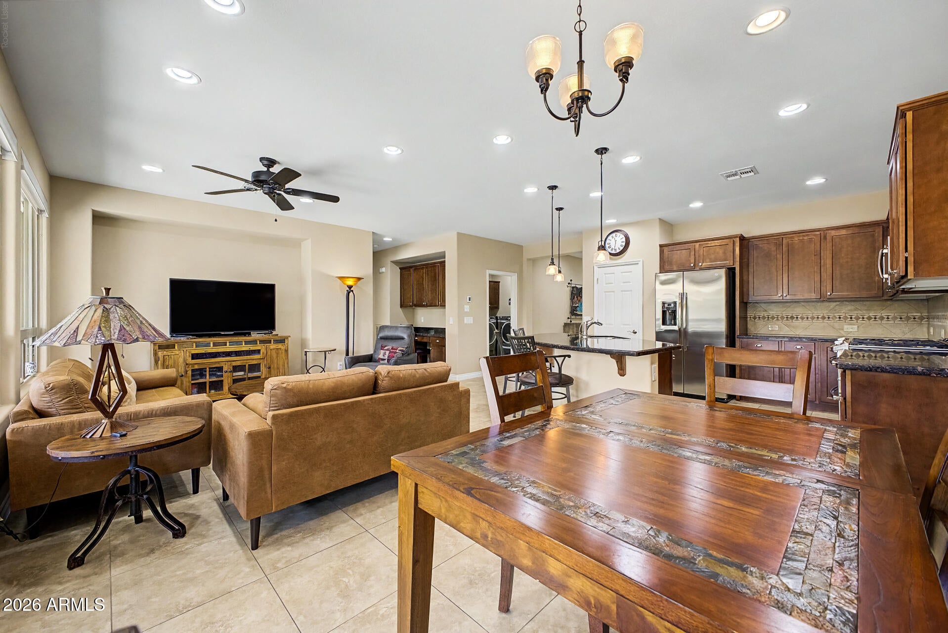 1305 E VERDE Boulevard