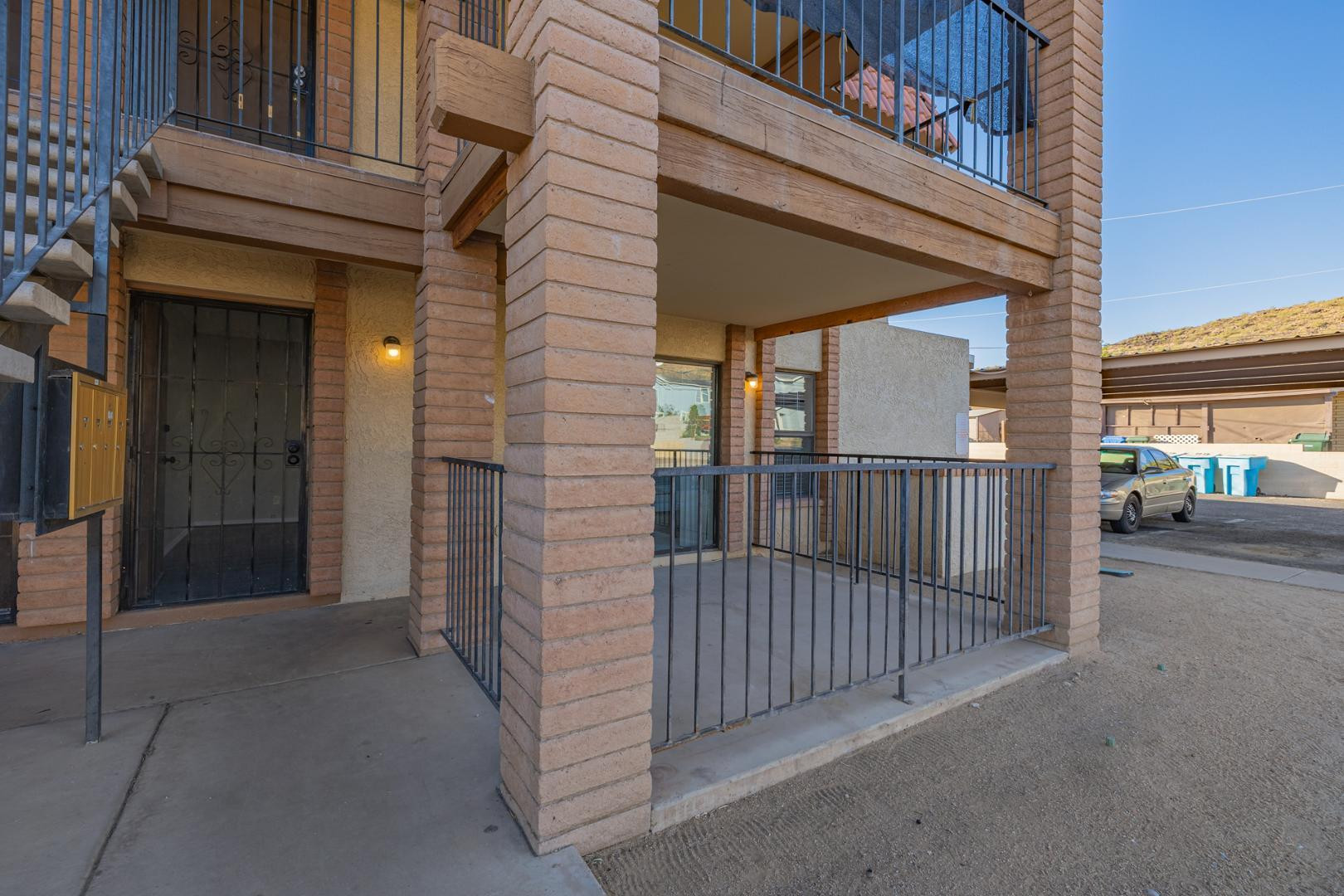 11002 N 15th Avenue Apt 4