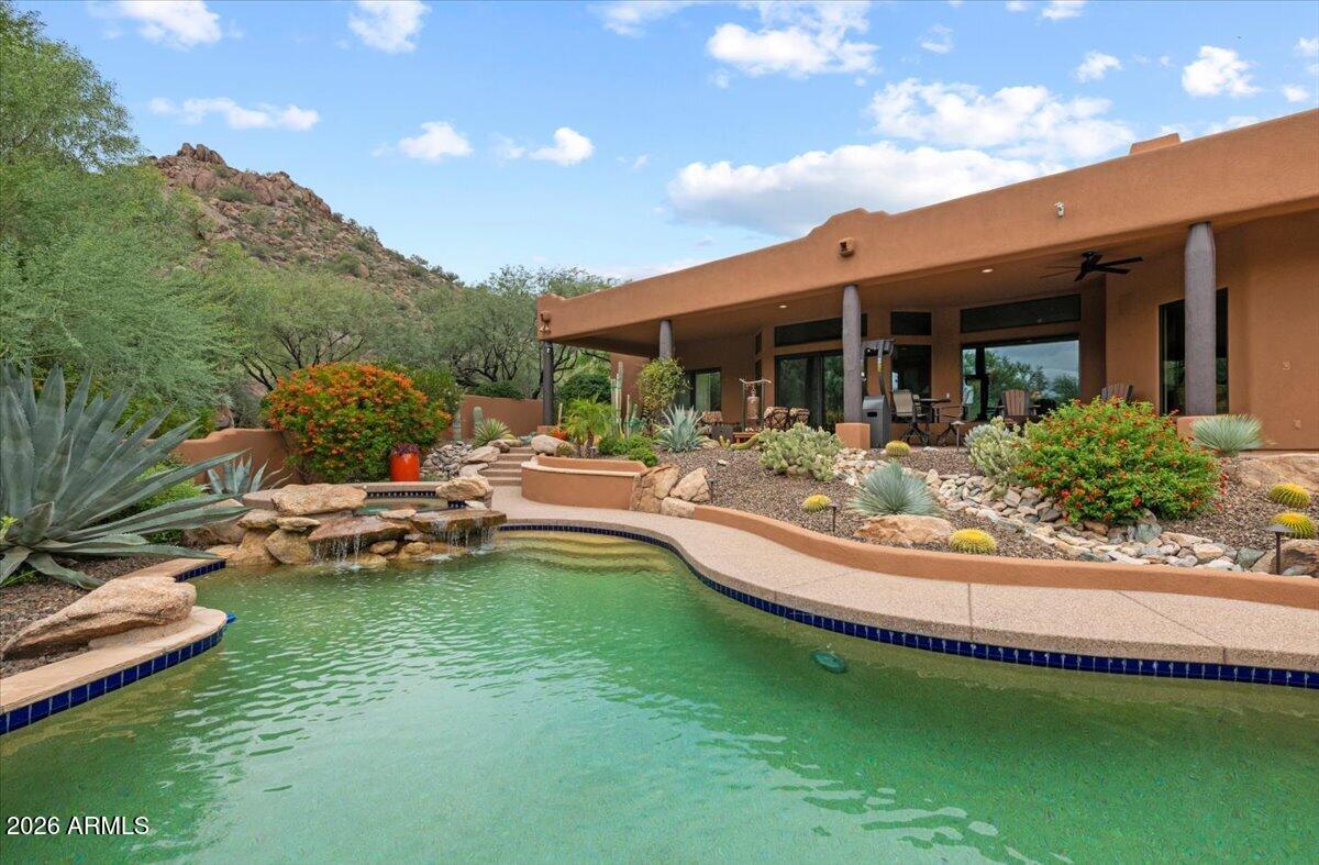 11409 E JUAN TABO Road