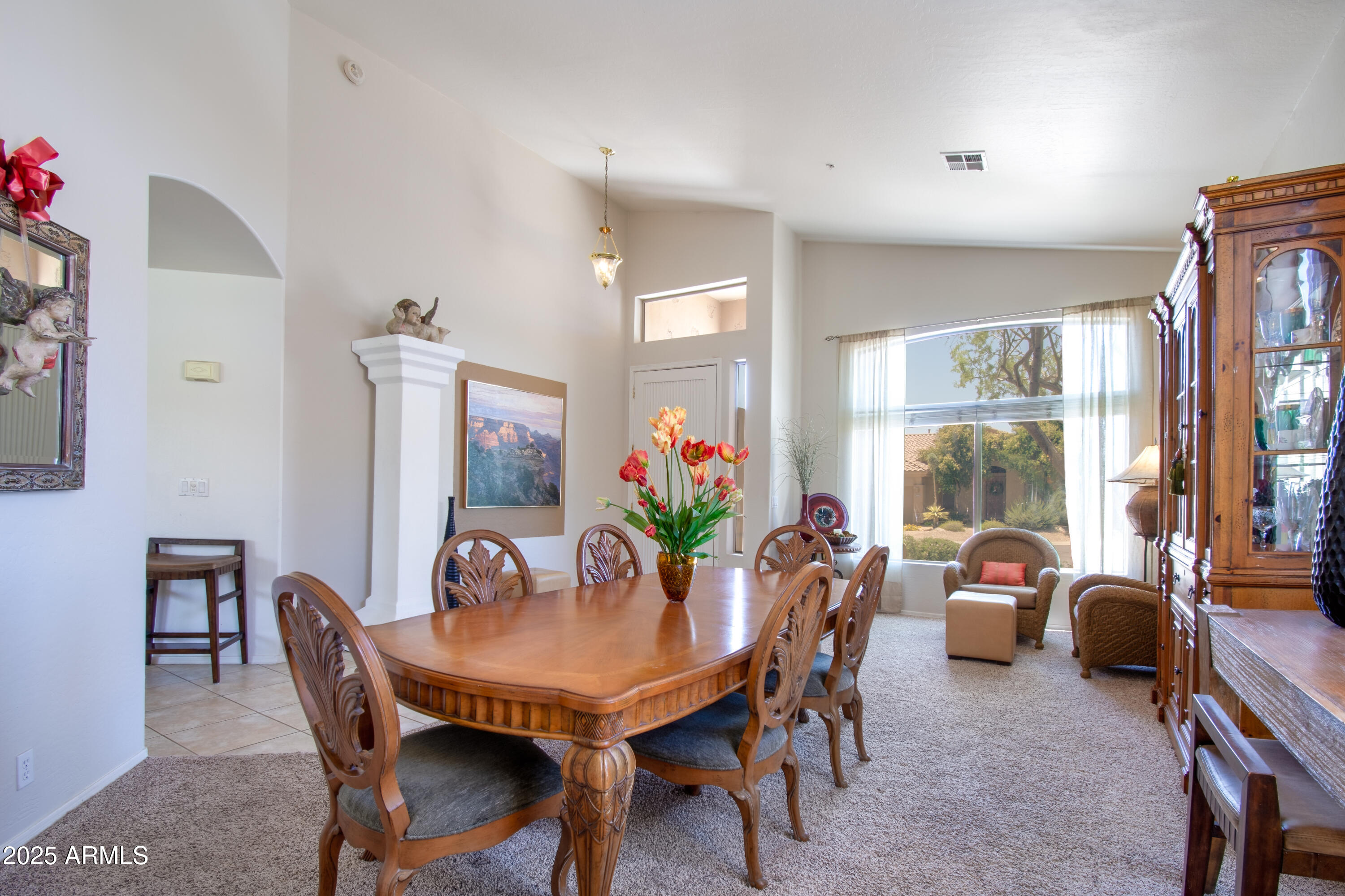 9038 E CALLE DE VALLE Drive