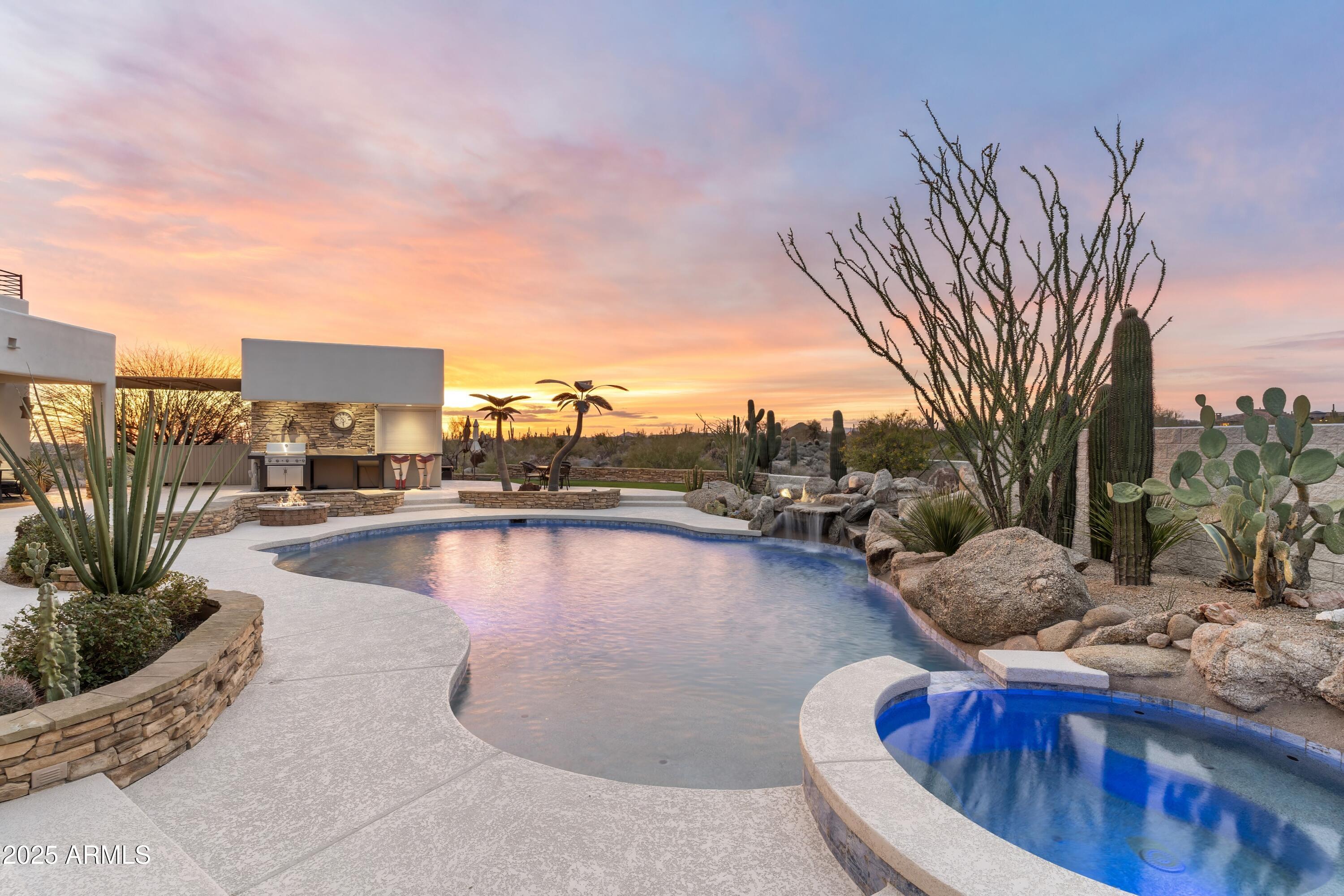 TROON VERDE - Residential