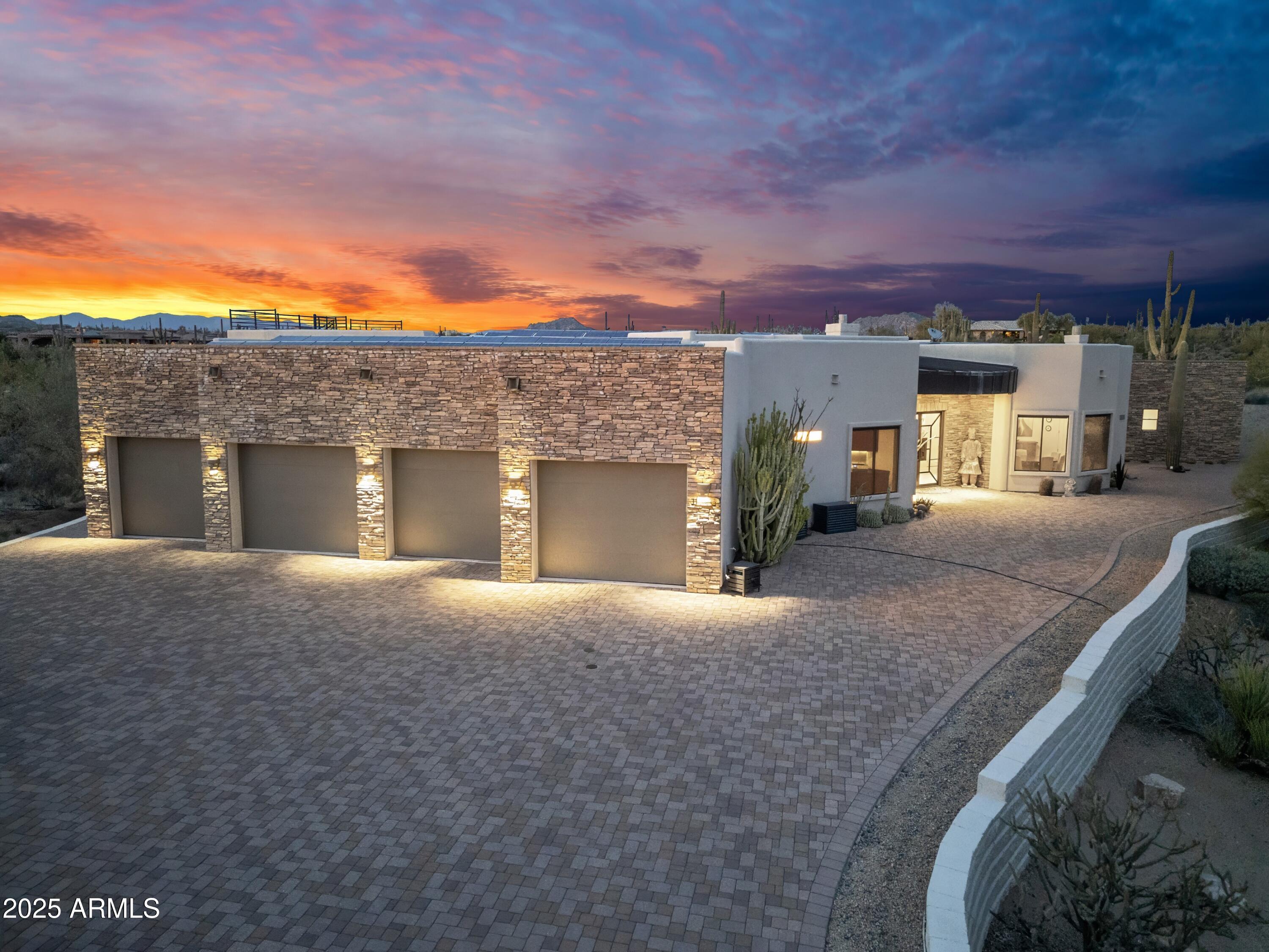 TROON VERDE - Residential