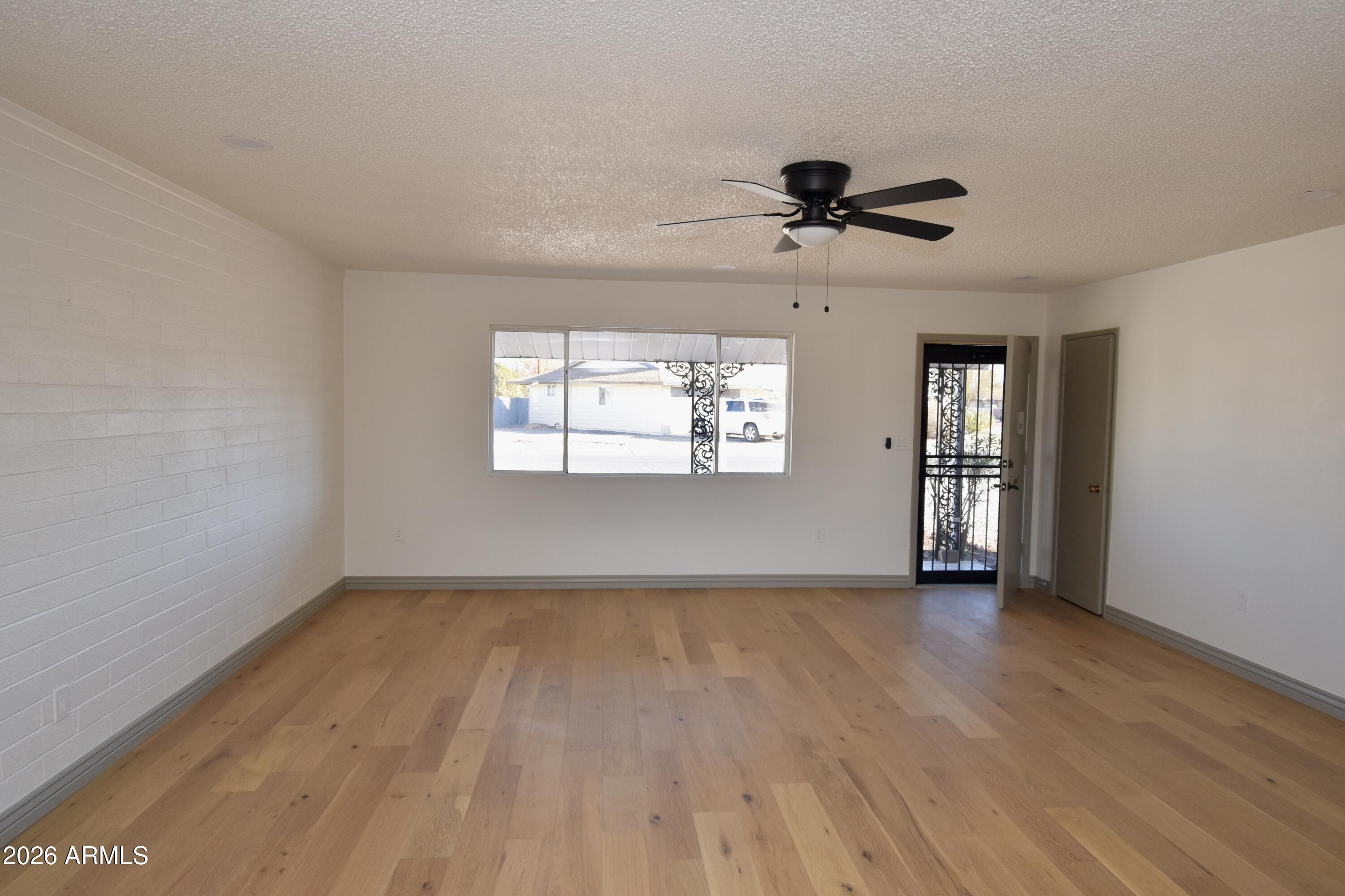 10331 W WILLIE LOW Circle