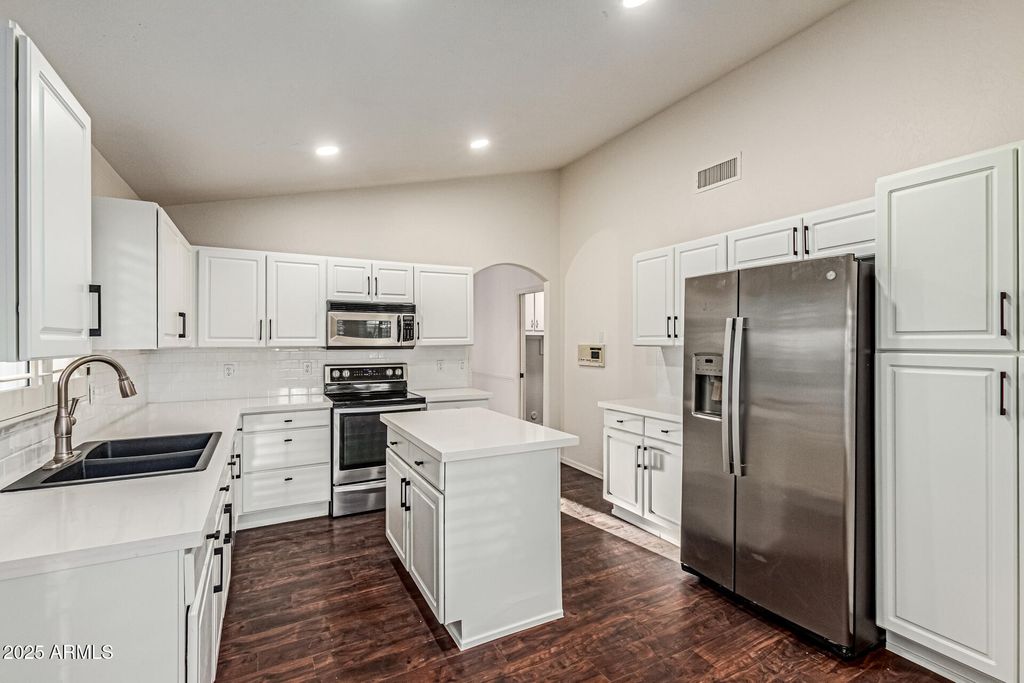 Photo of 31220 N 40th Place, Cave Creek, AZ 85331 (MLS # 6957095)