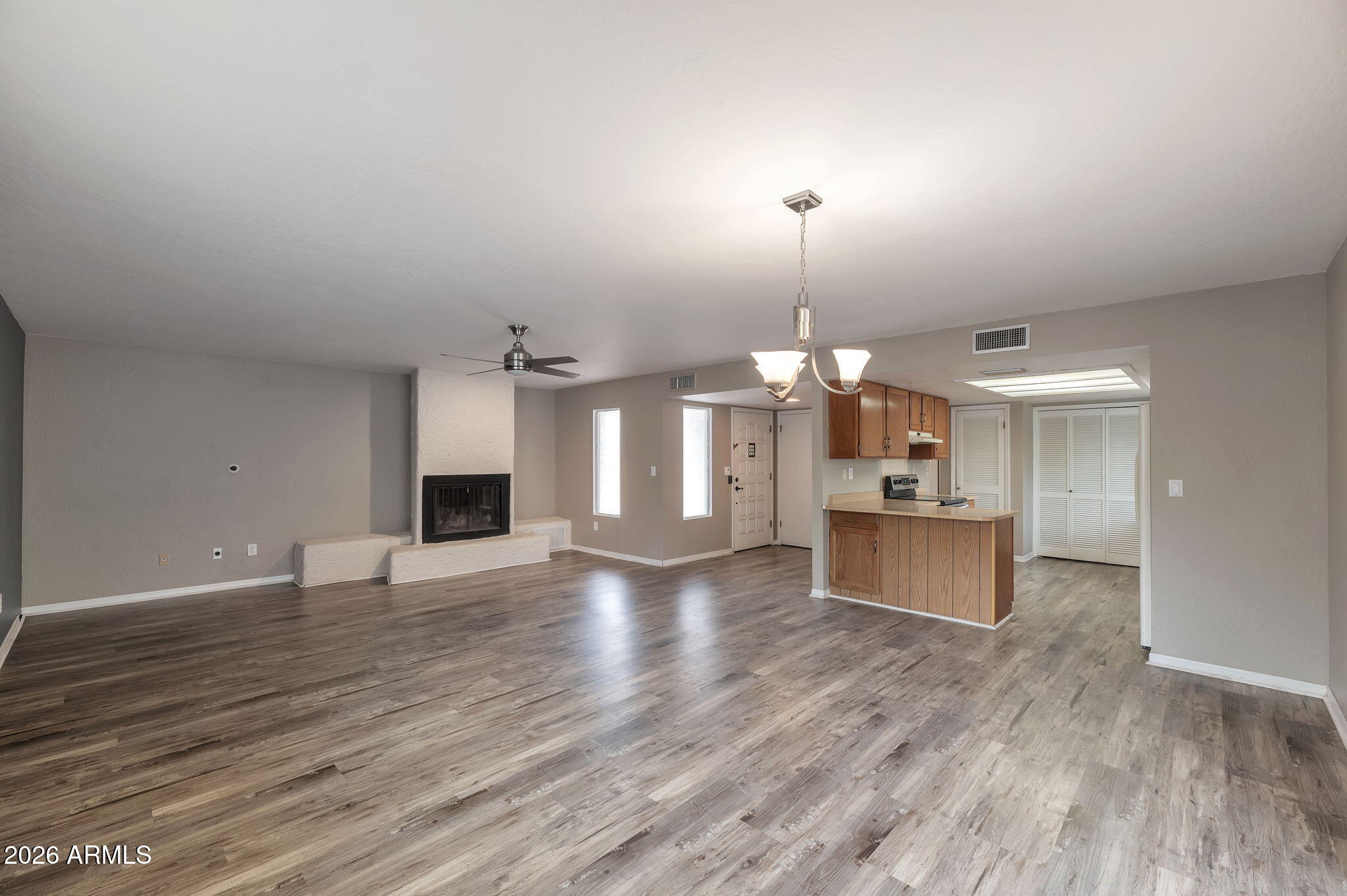 14051 N DEL CAMBRE Avenue