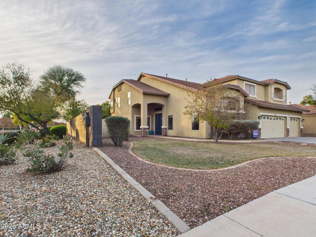 Photo of 912 N 164th Drive, Goodyear, AZ 85338 (MLS # 6962663)