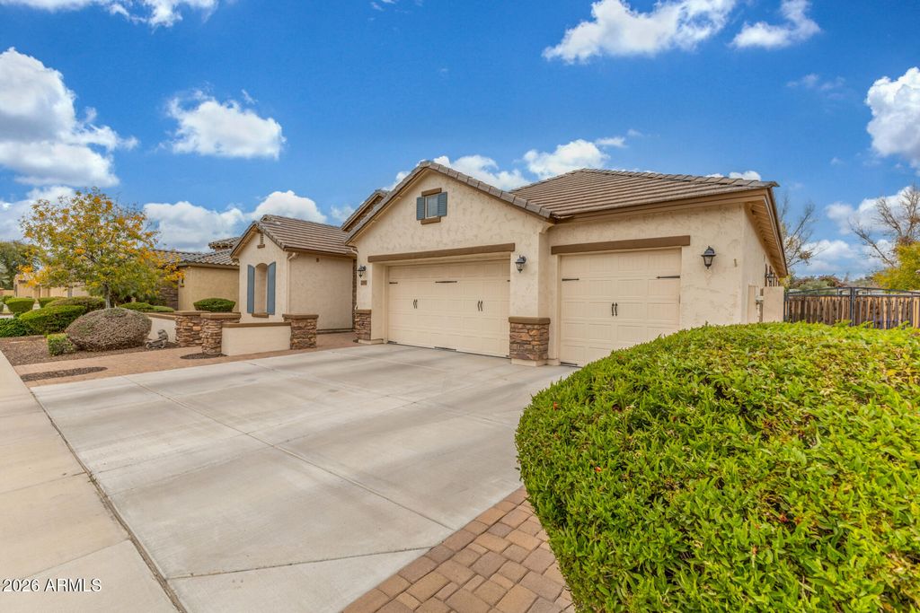Photo of 2342 W Remington Drive, Chandler, AZ 85286 (MLS # 6958303)