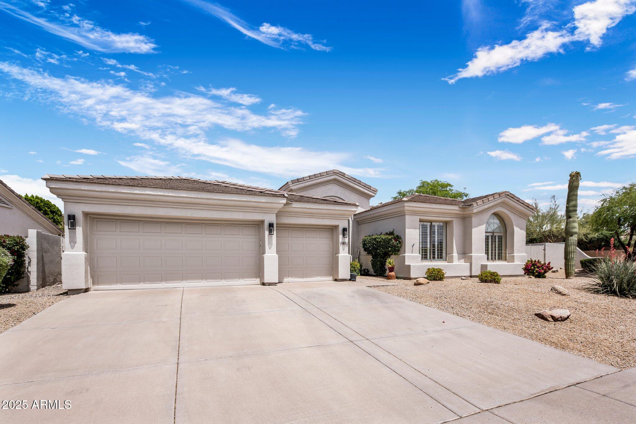 7492 E BUTEO Drive