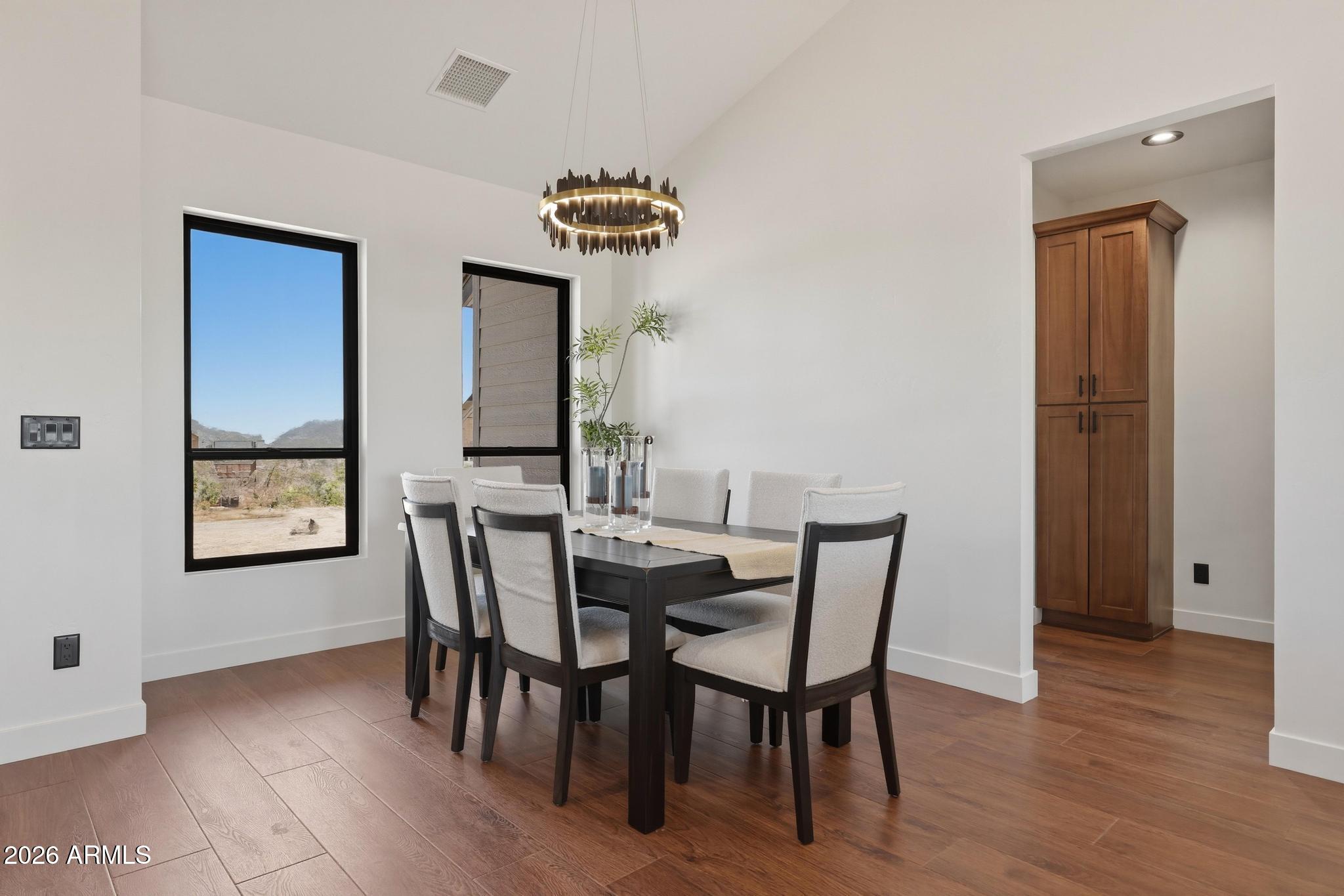 1112 S Kinzer Court