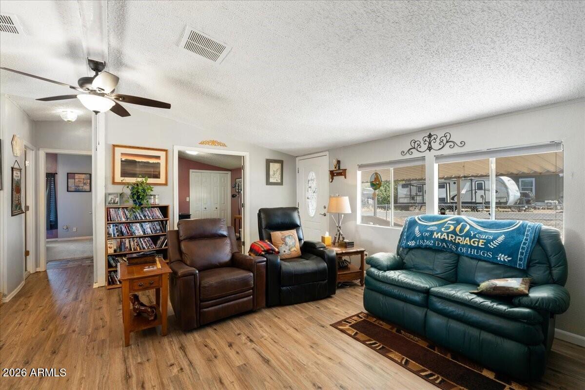CORDES LAKES UNIT 3 - Residential
