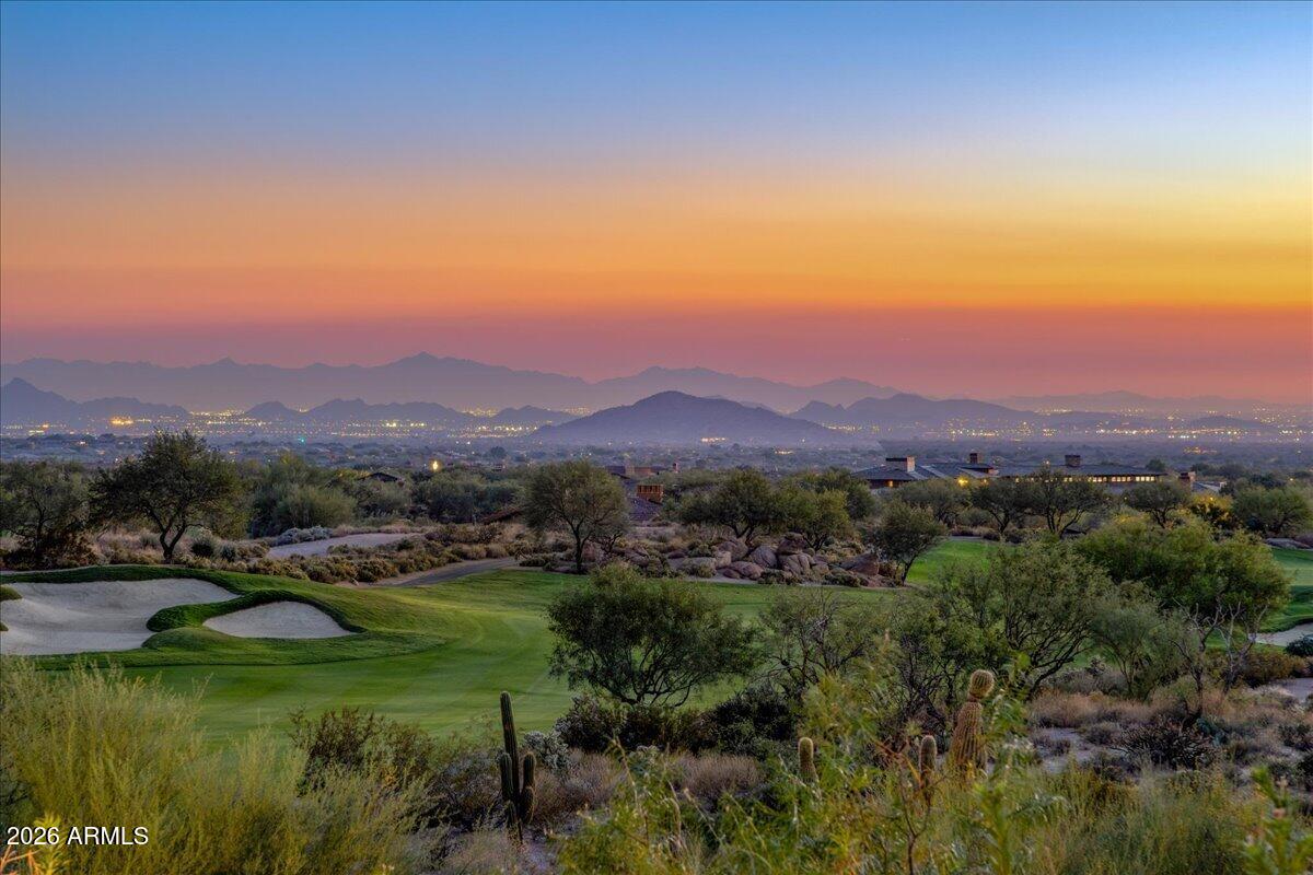 10675 E WINTER SUN Drive