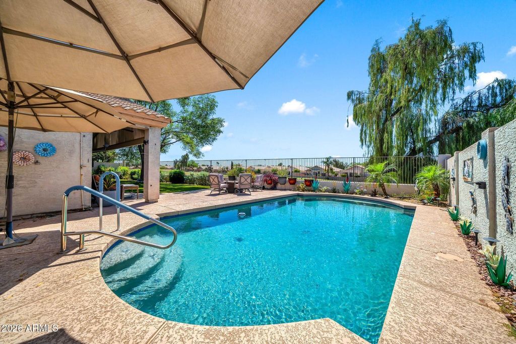 Photo of 6237 W Irma Lane, Glendale, AZ 85308 (MLS # 7011589)