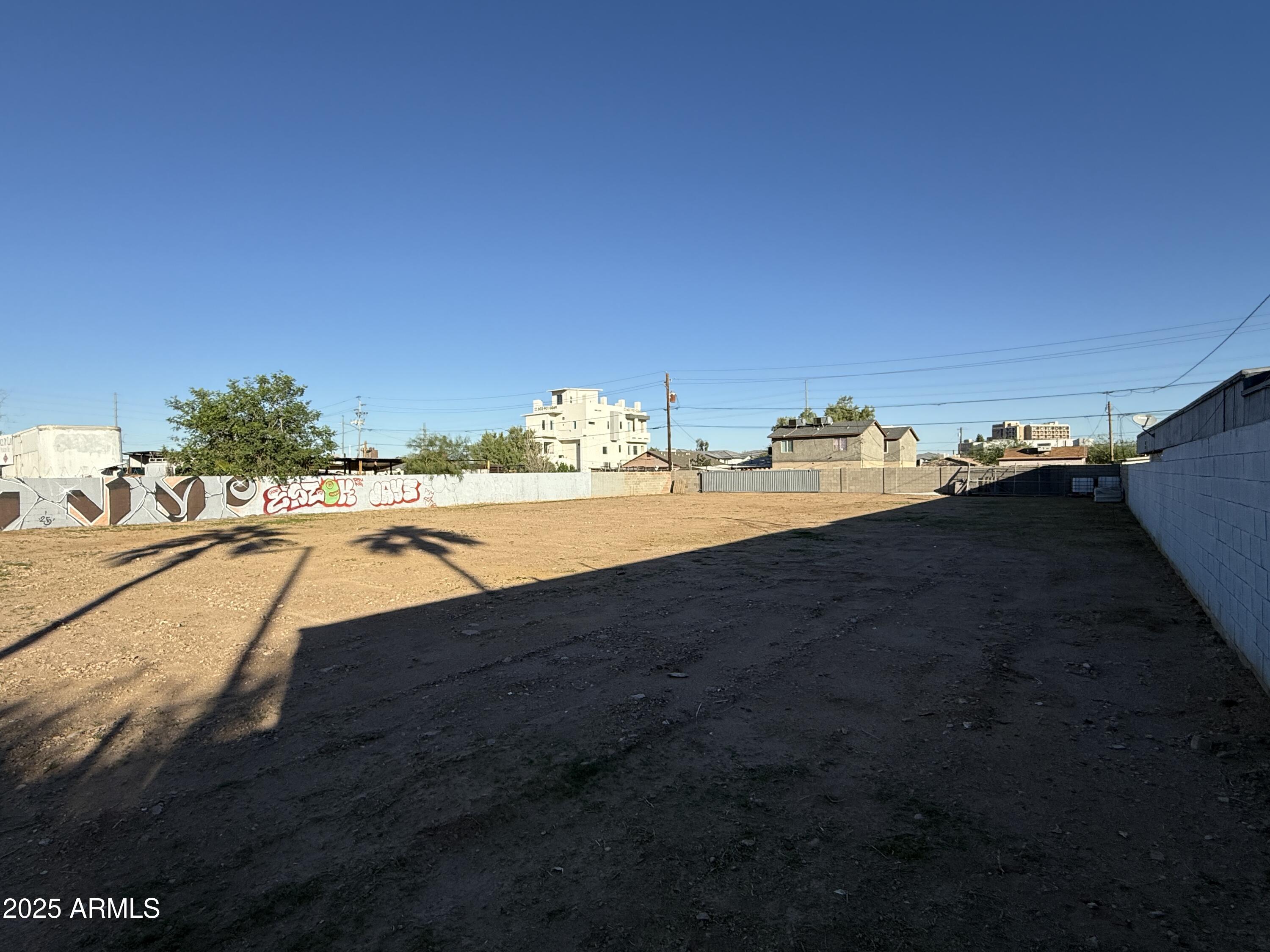 1842 E WASHINGTON Street 22