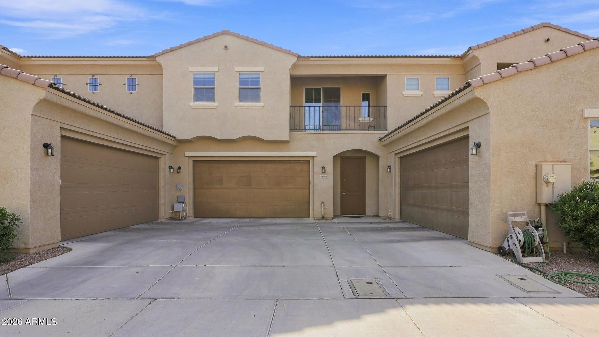 1367 S COUNTRY CLUB Drive 1098
