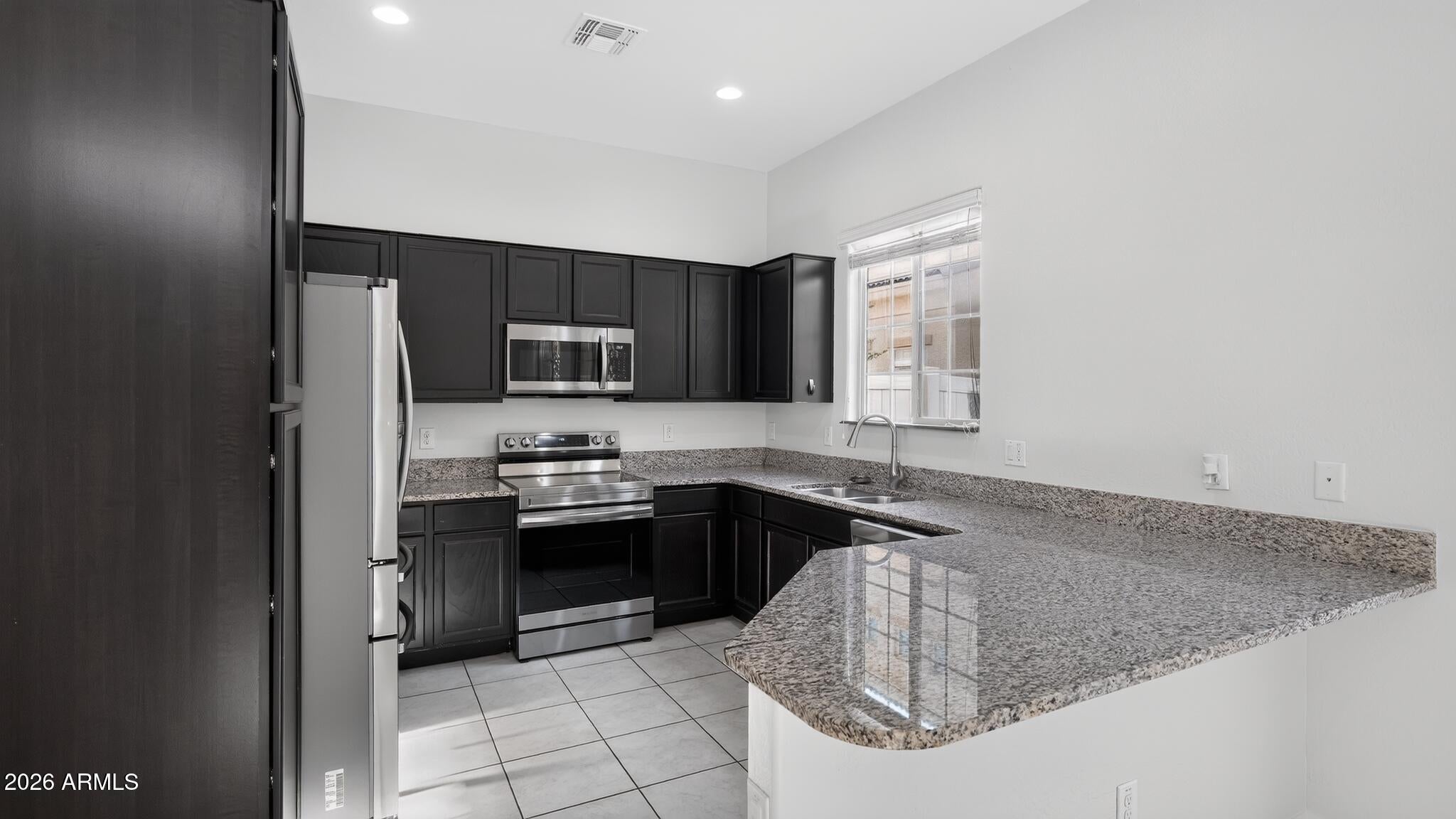 1367 S COUNTRY CLUB Drive 1098