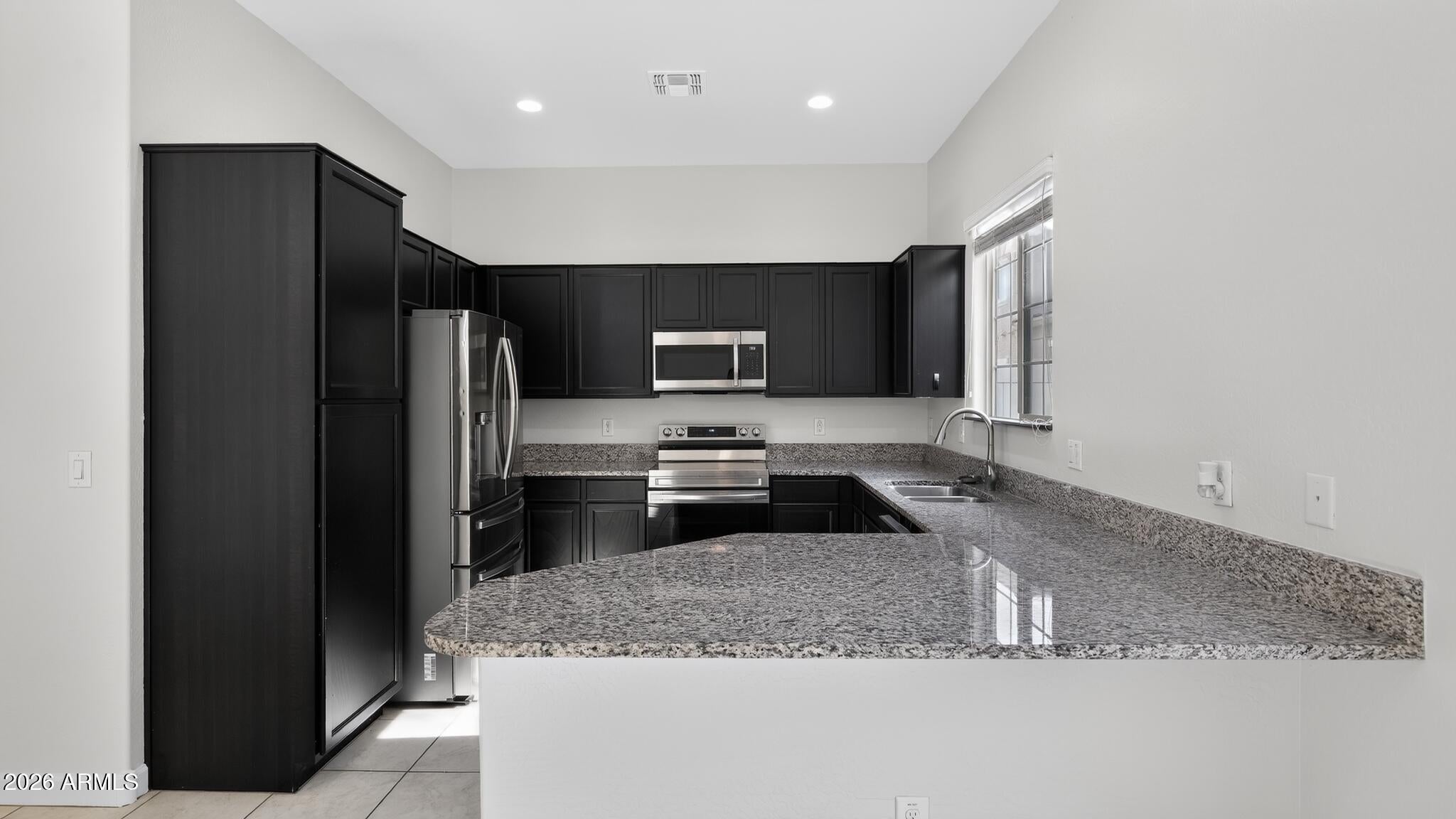1367 S COUNTRY CLUB Drive 1098