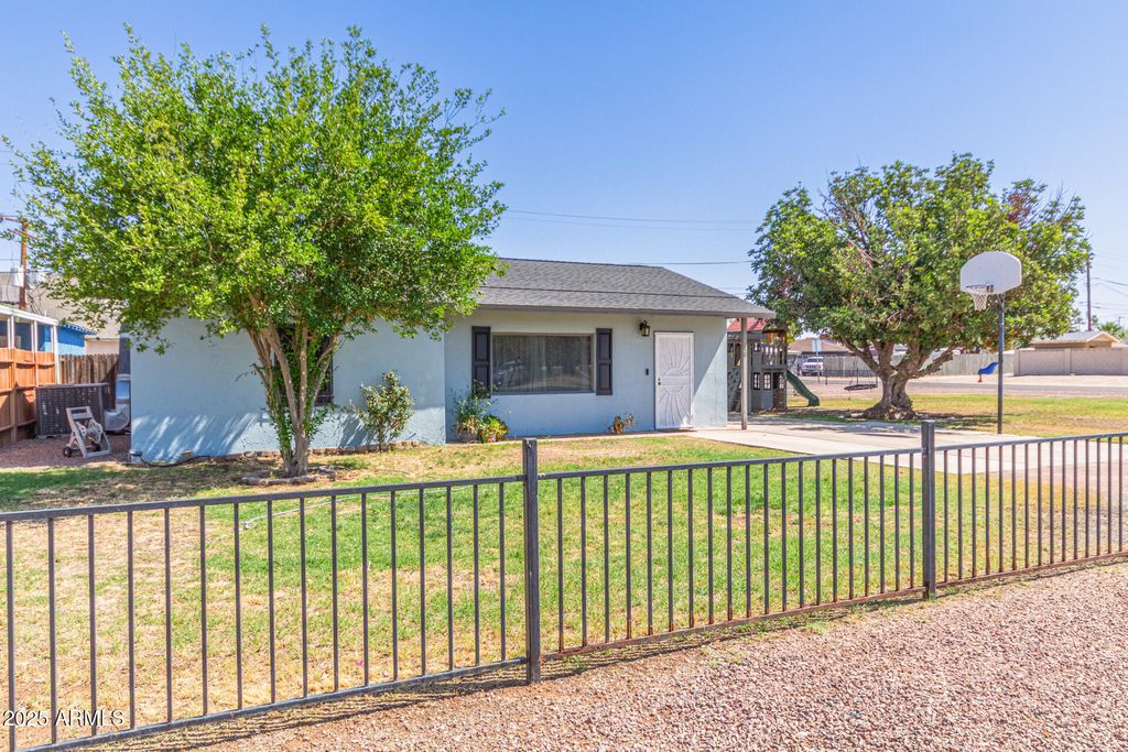 Photo of 118 E 10th Street, Casa Grande, AZ 85122 (MLS # 6867517)