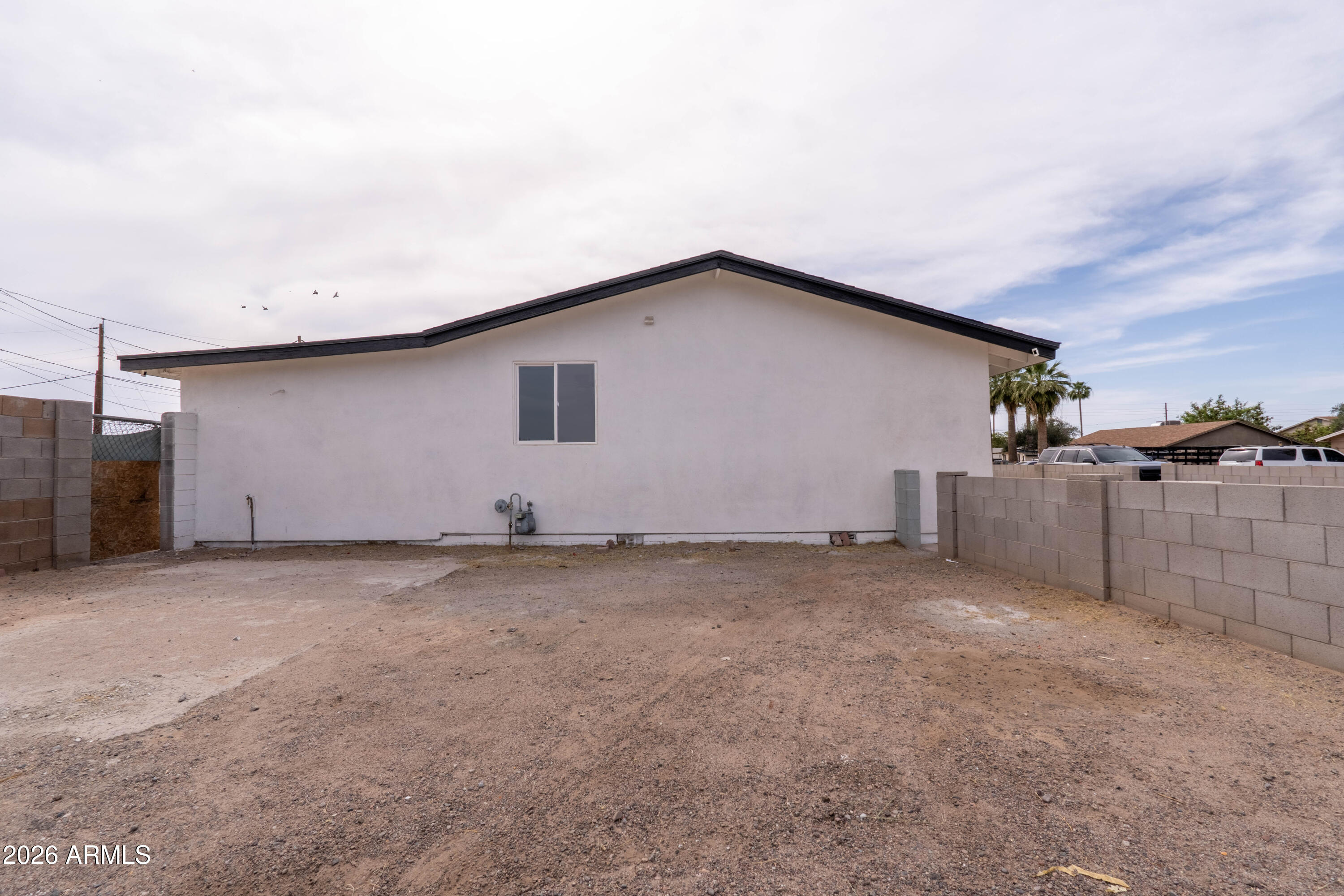 1301 W SUNLAND Avenue