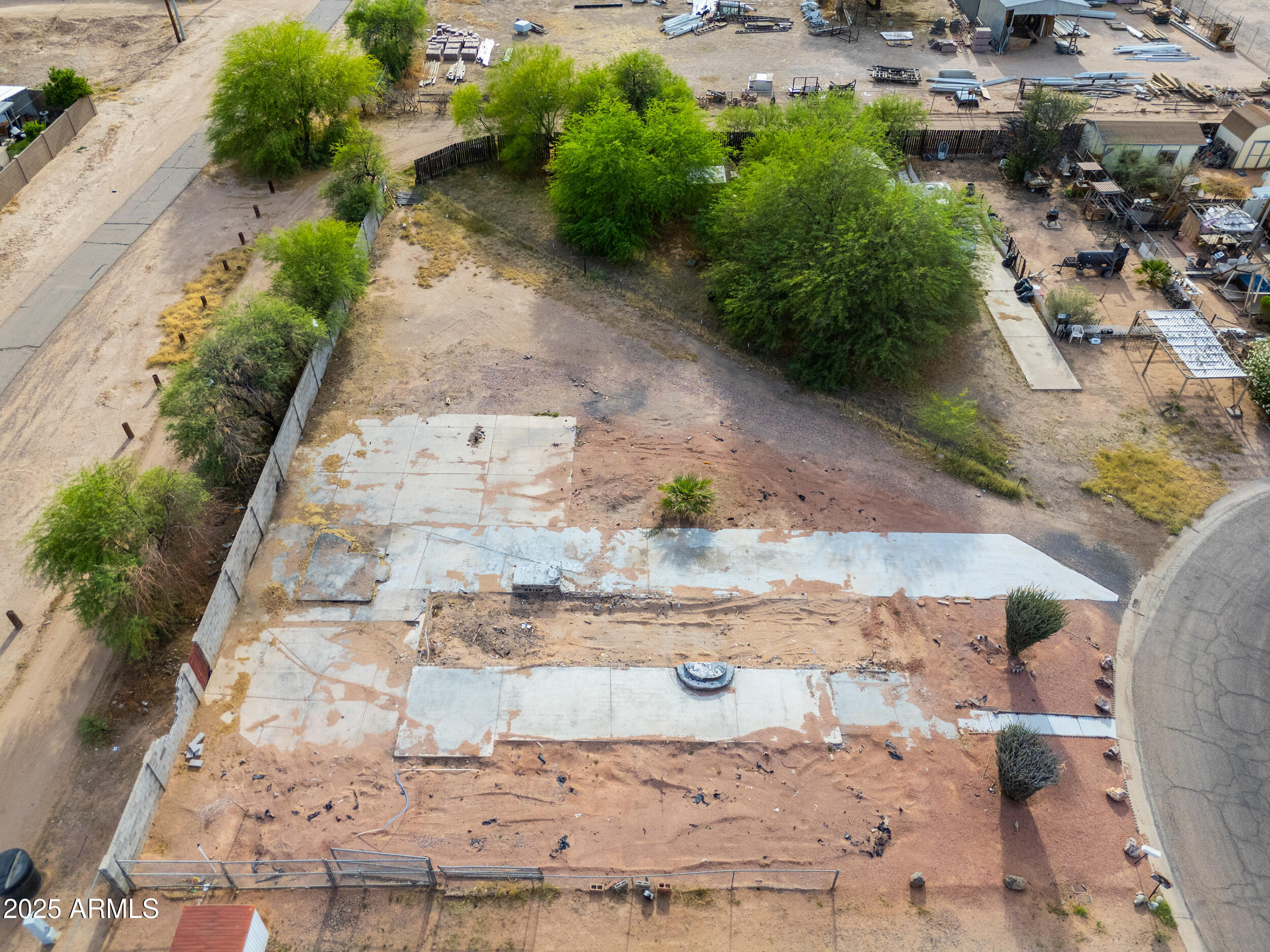 725 W CHOLLA Drive 14