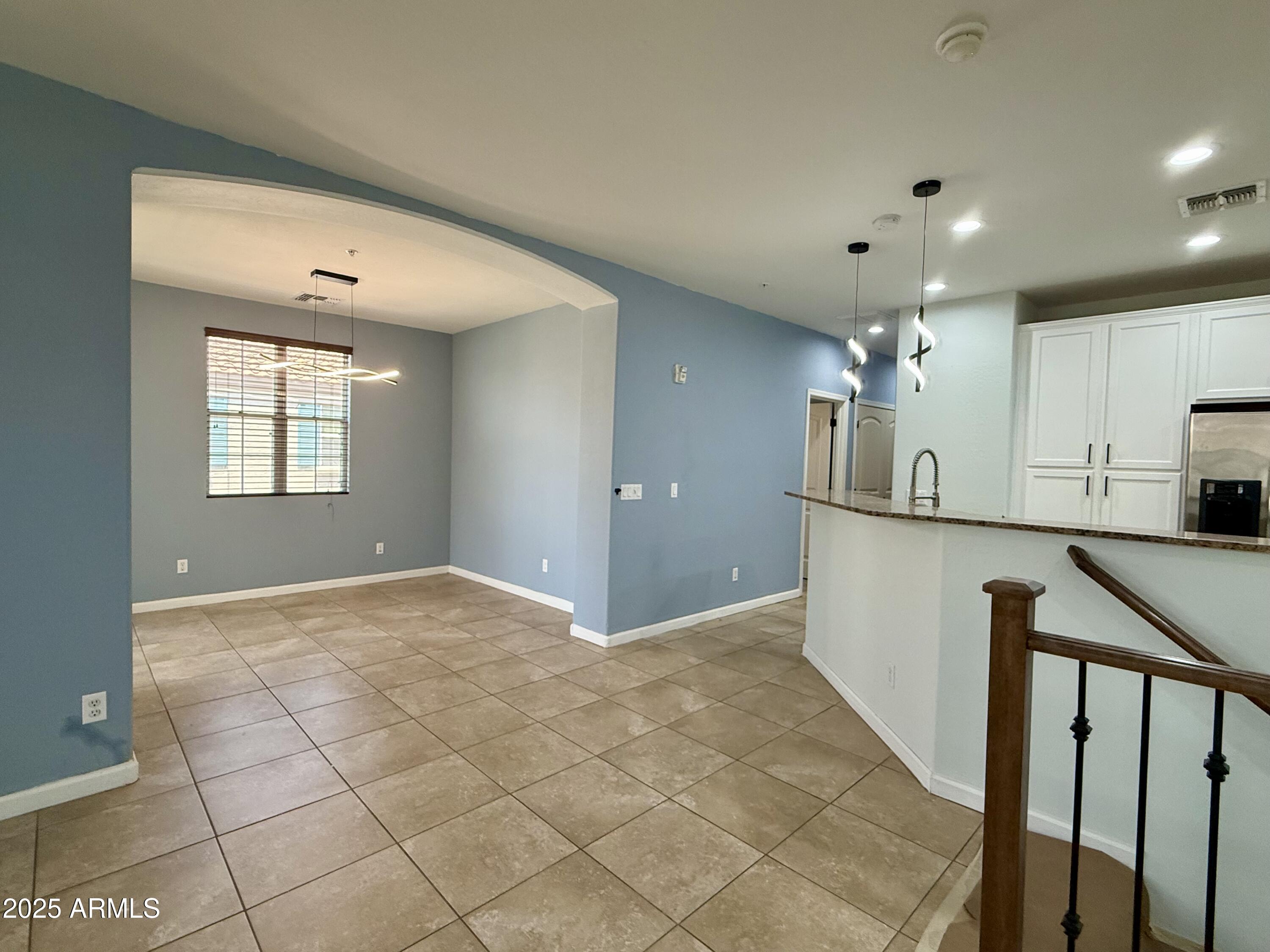 4719 E THUNDERHEART Trail 101