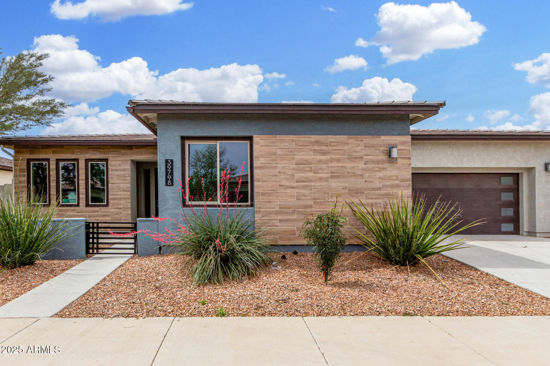 39798 N COLLINS Lane