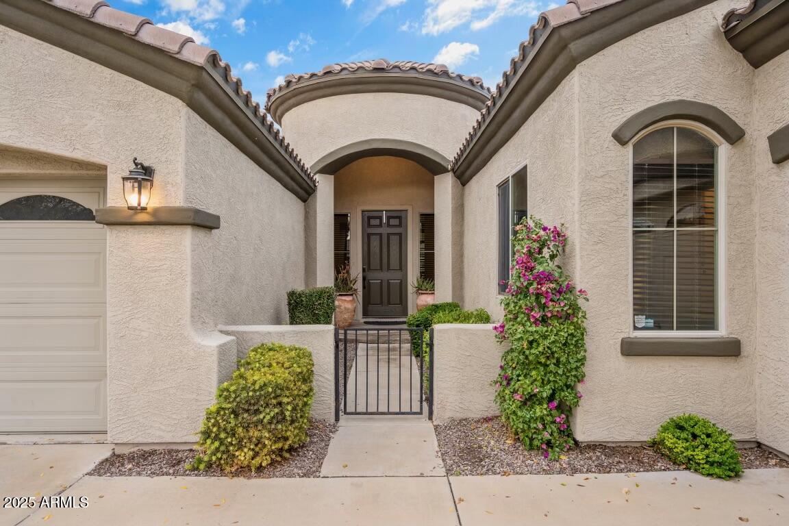 4150 E BEECHNUT Place