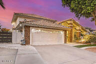 1734 E QUEEN PALM Drive