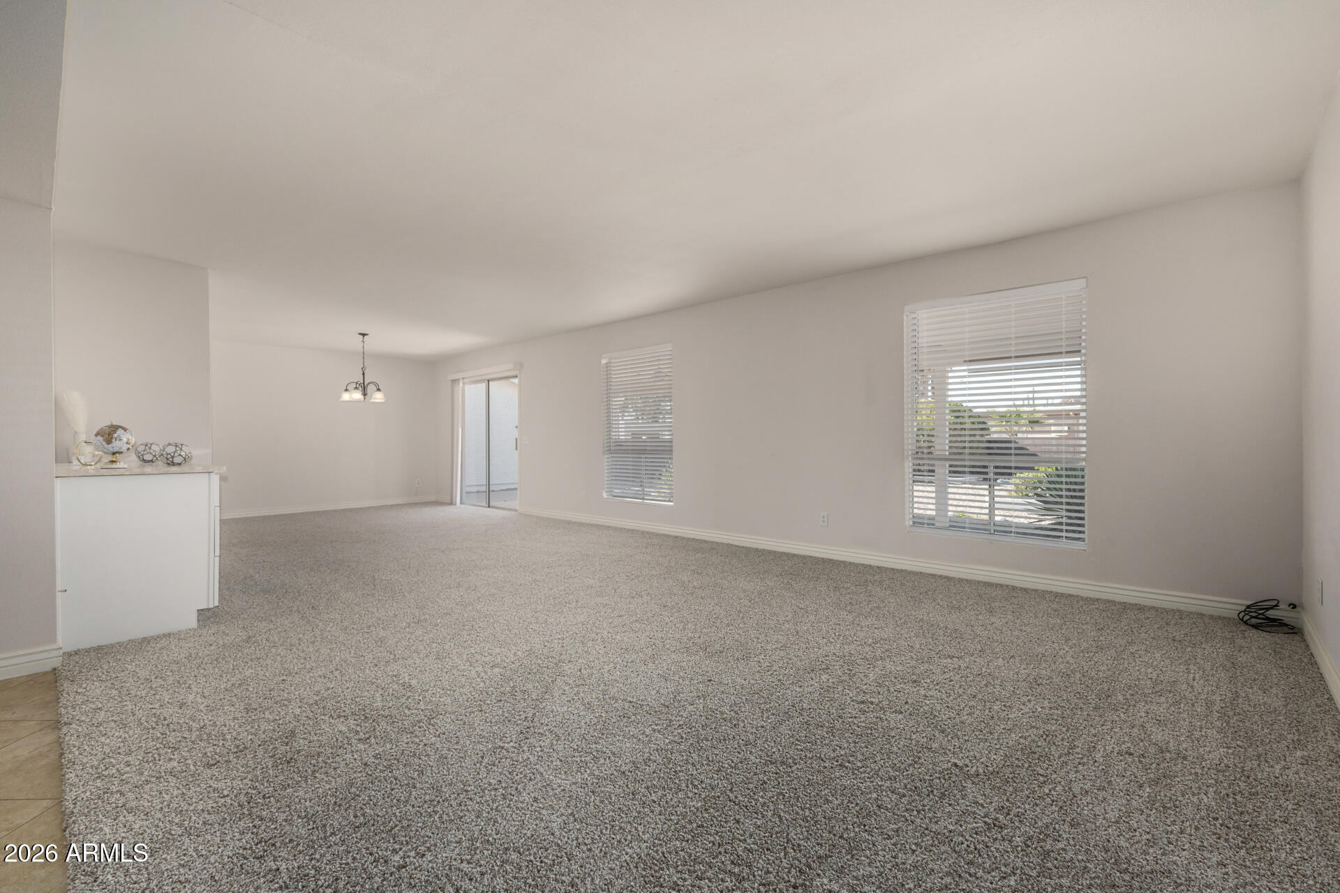 9315 E CITRUS Lane N