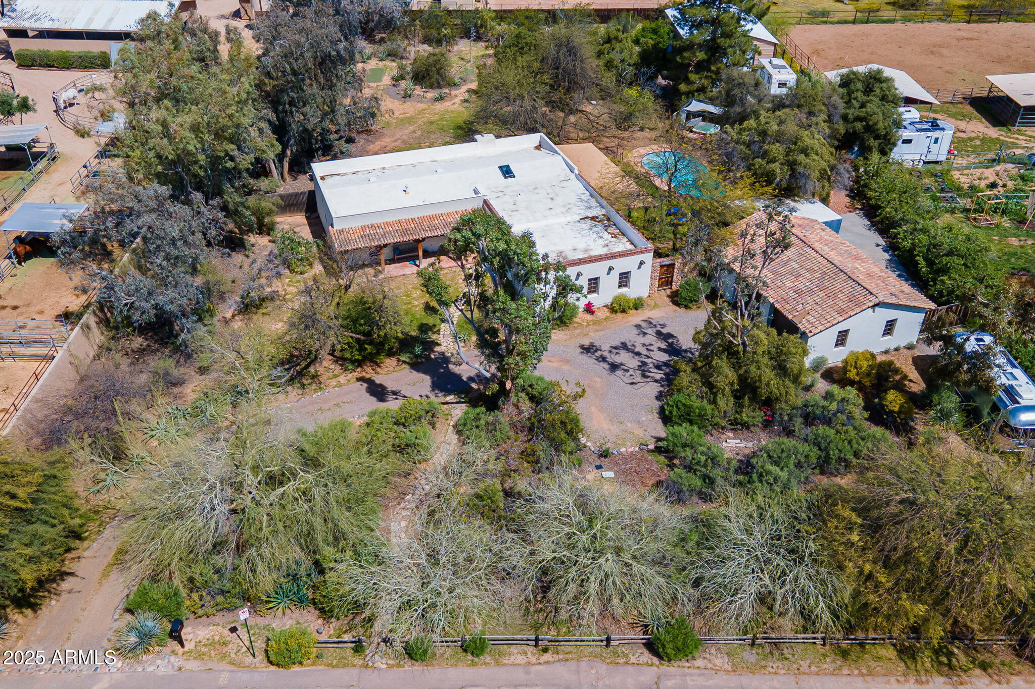 6418 E SUNNYSIDE Drive