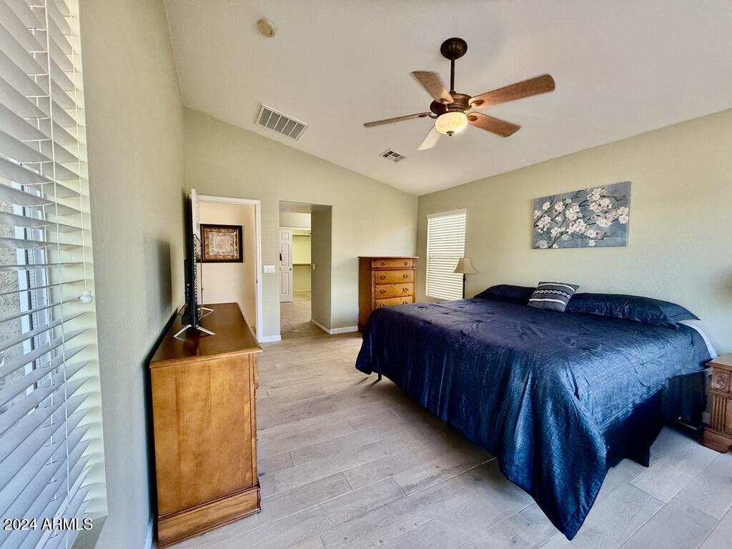 Mission Royale Active Adult - Residential