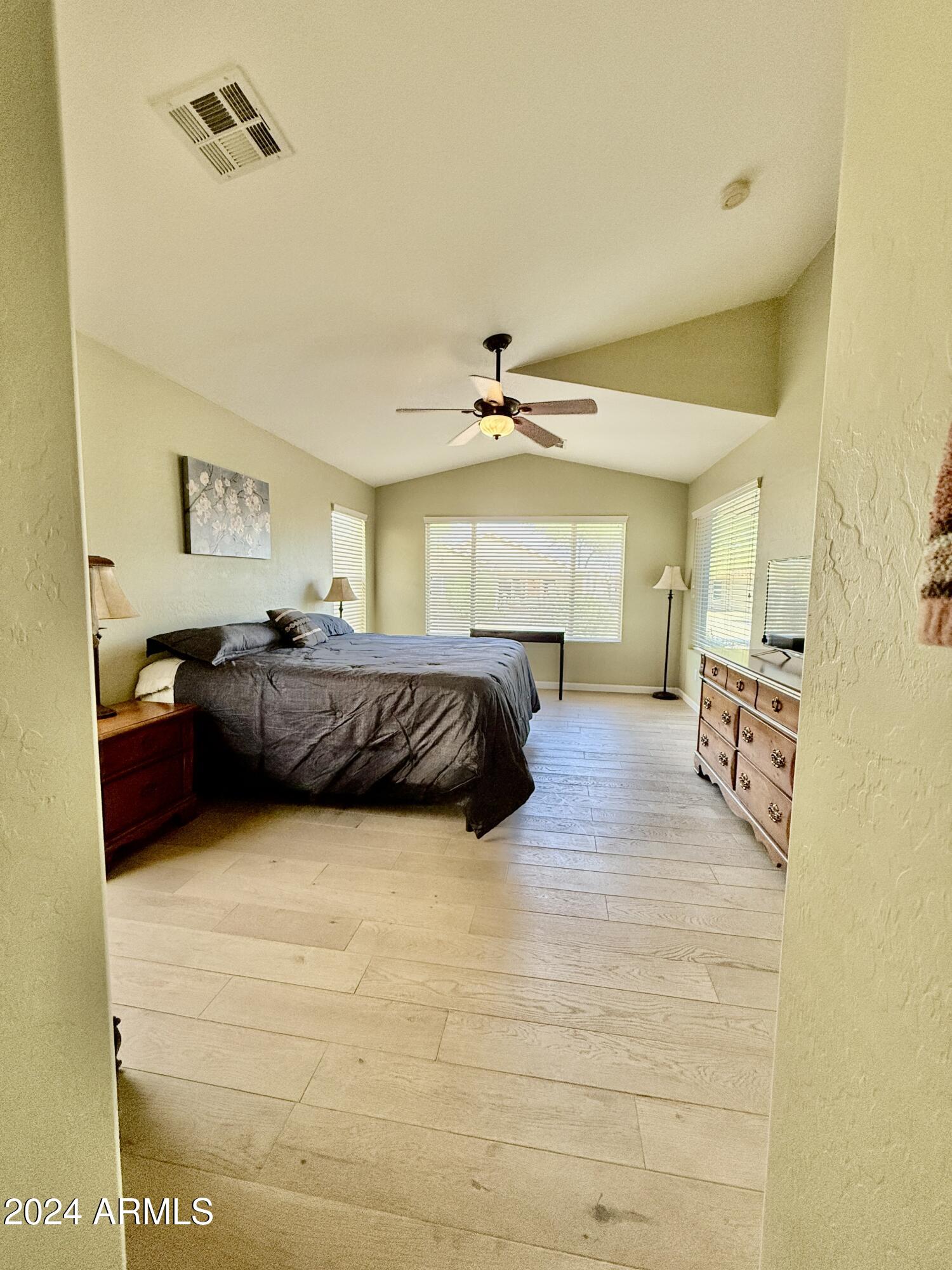 Mission Royale Active Adult - Residential